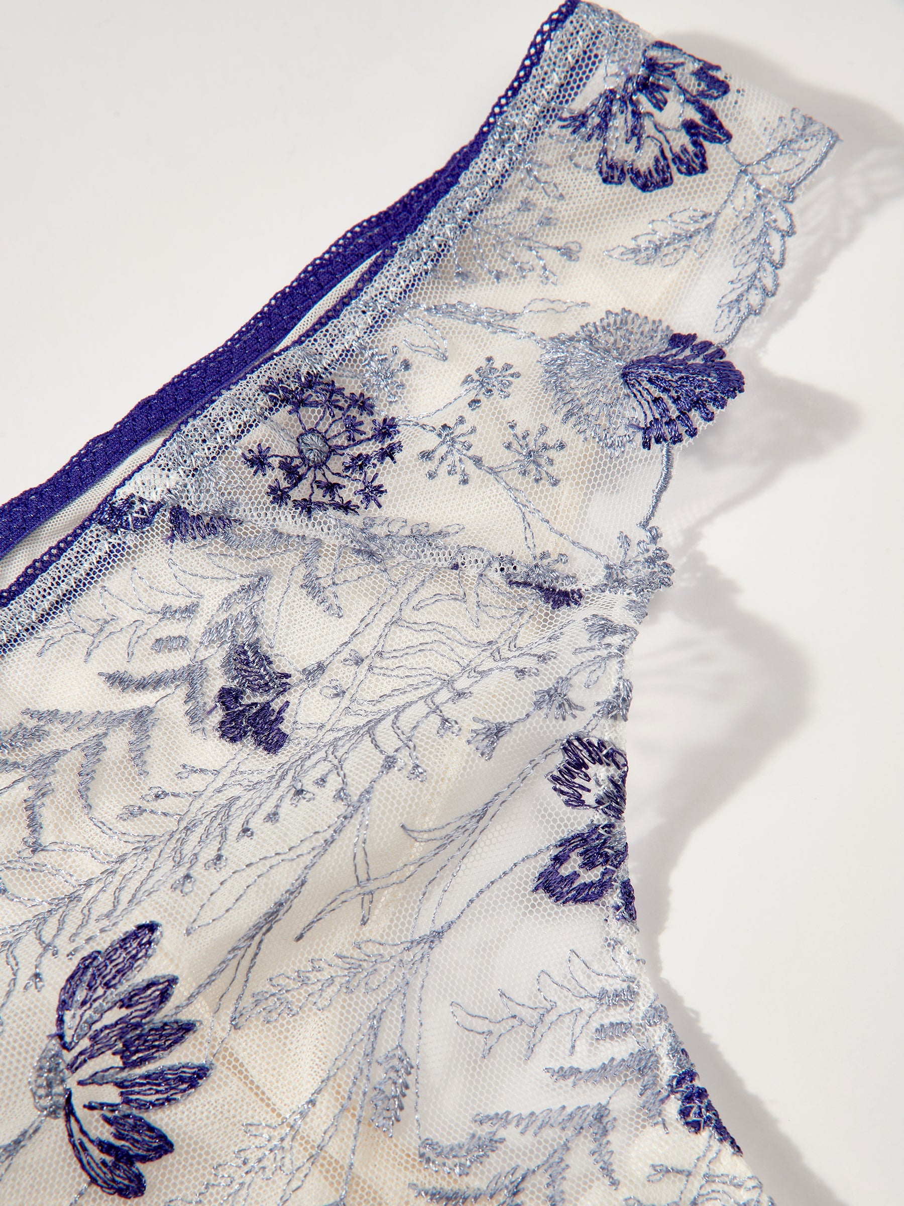 s/files/1/0855/3857/0537/files/0T021_0740_S8.jpg?v=1766983936