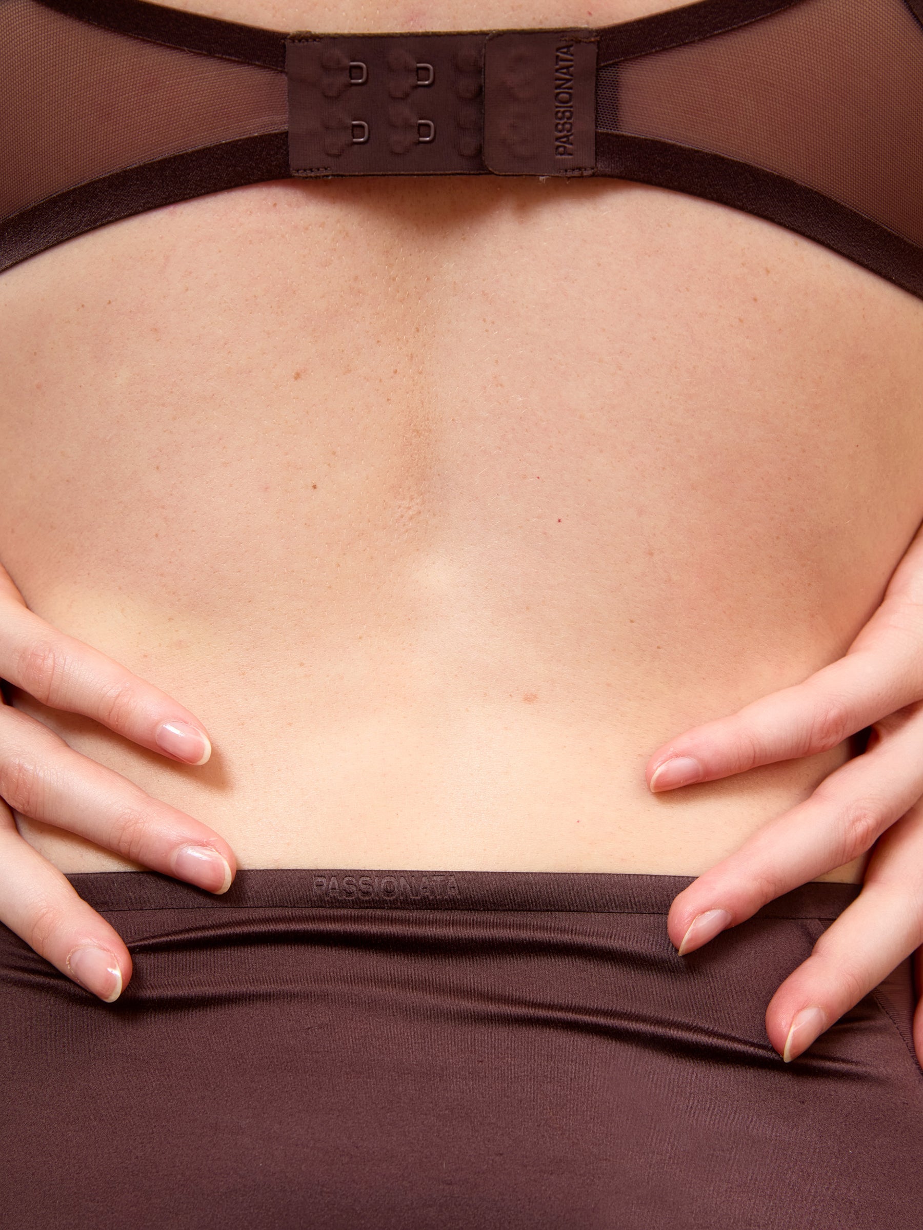 s/files/1/0855/3857/0537/files/0T025_0161_S5.jpg?v=1766469331