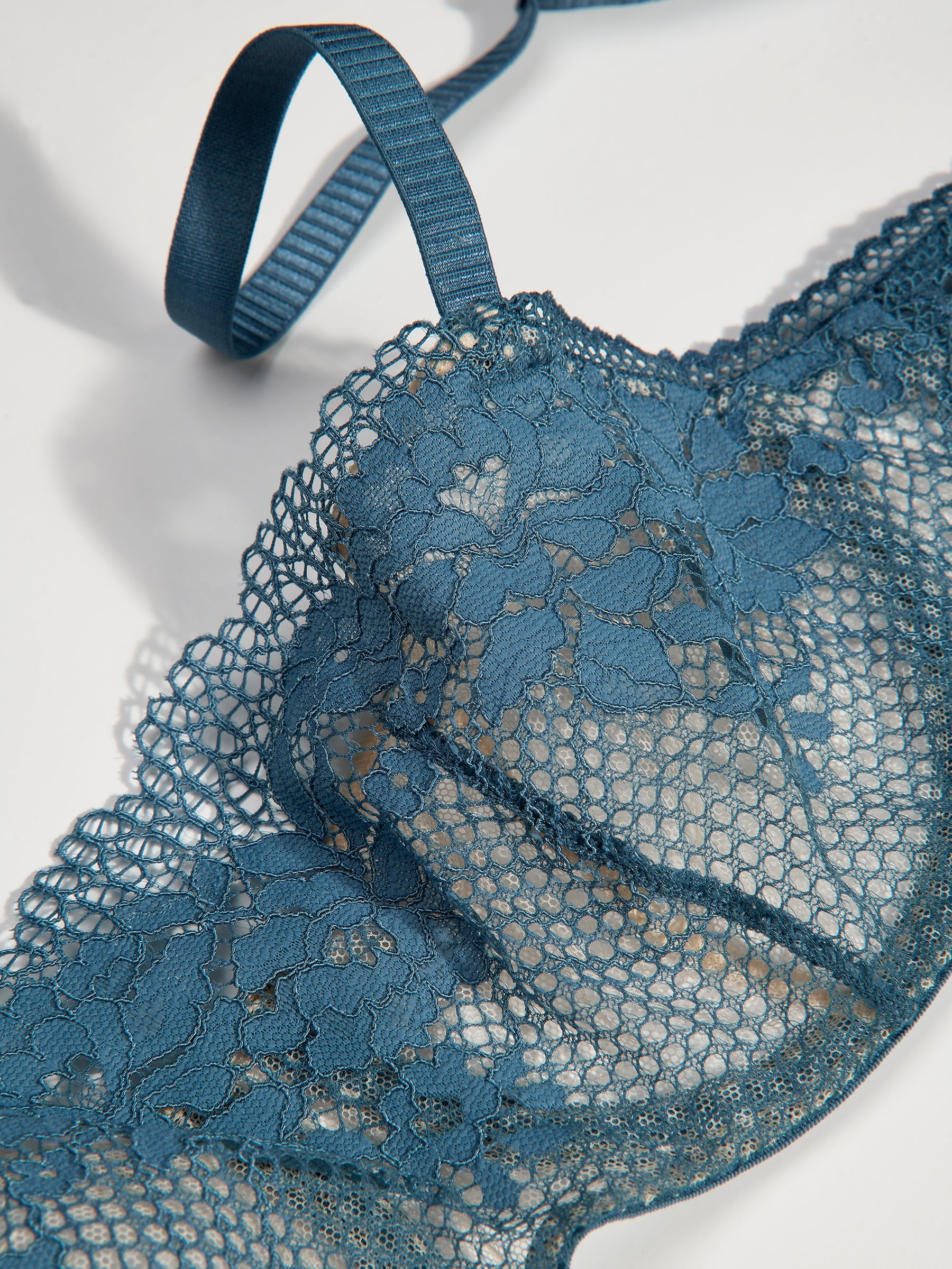 s/files/1/0855/3857/0537/files/0T218_0586_S8.jpg?v=1766258746