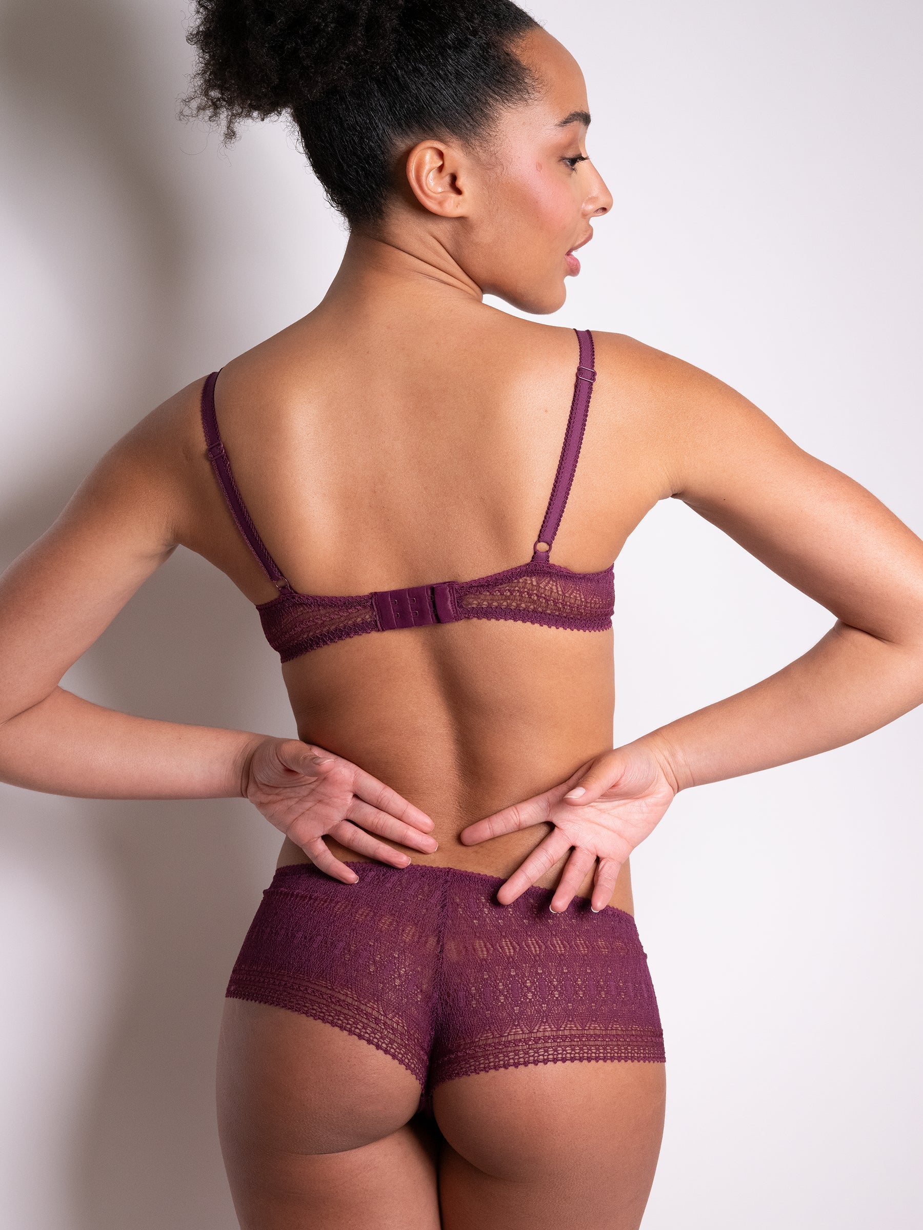 s/files/1/0855/3857/0537/files/0T219_0764_S6.jpg?v=1764347082