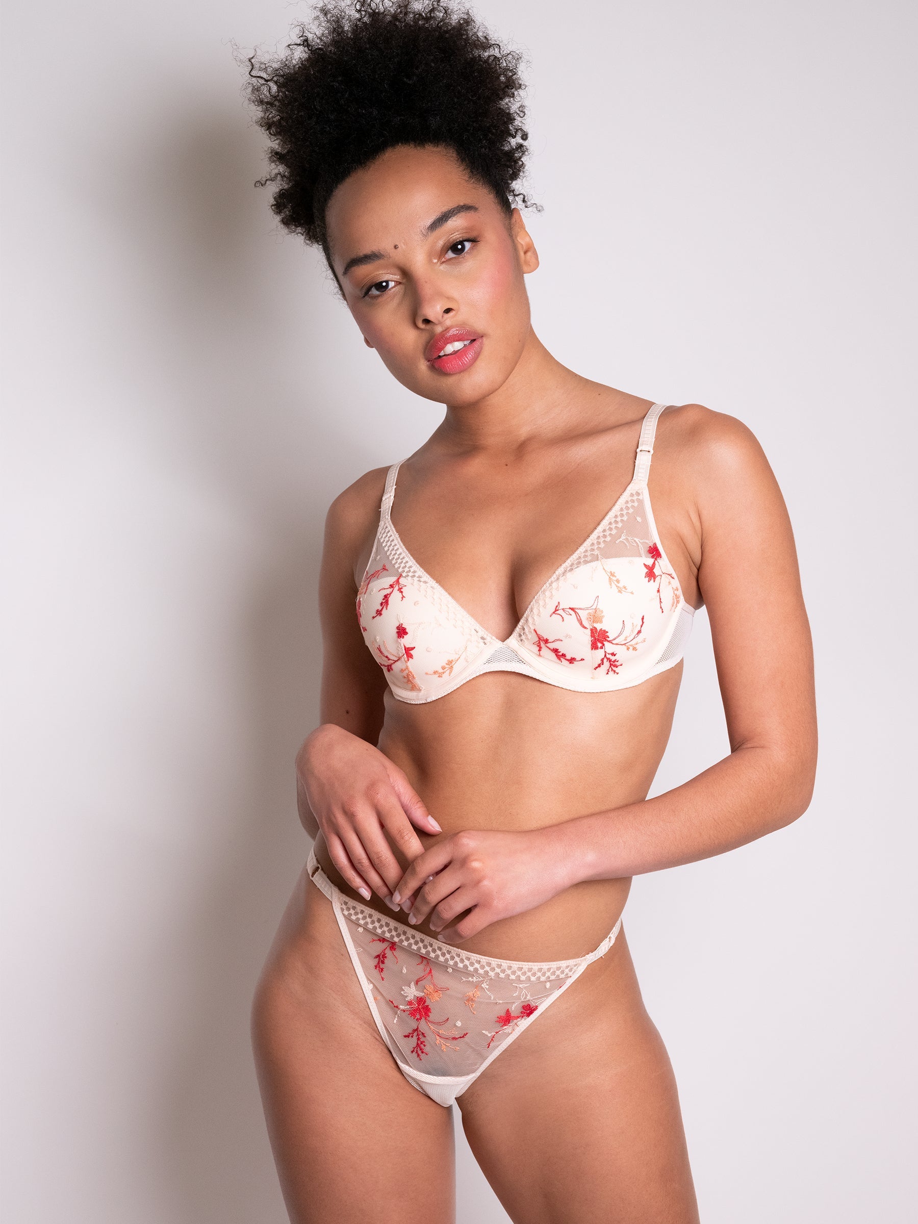 s/files/1/0855/3857/0537/files/0T405_0219_S5.jpg?v=1766260754