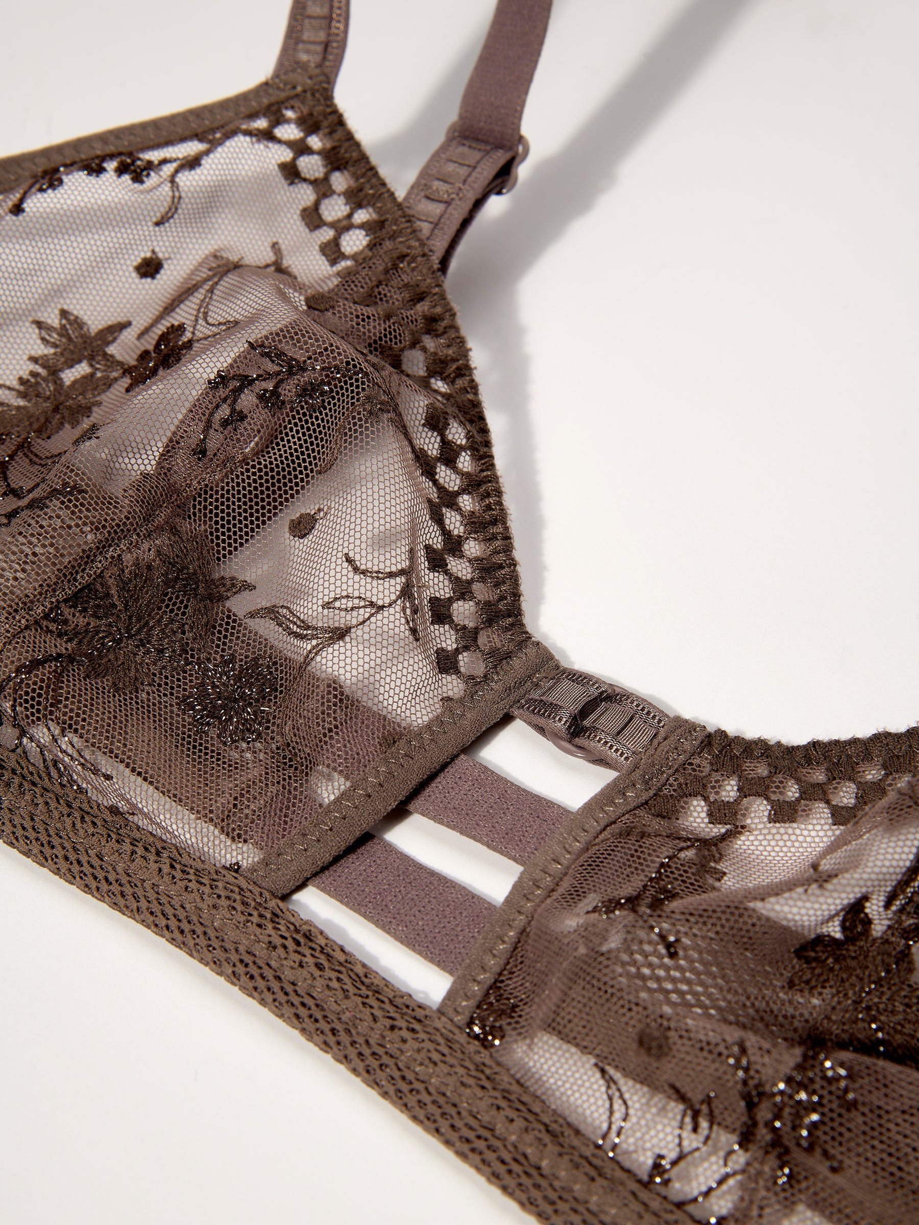 s/files/1/0855/3857/0537/files/0T605_0862_S8.jpg?v=1766287517