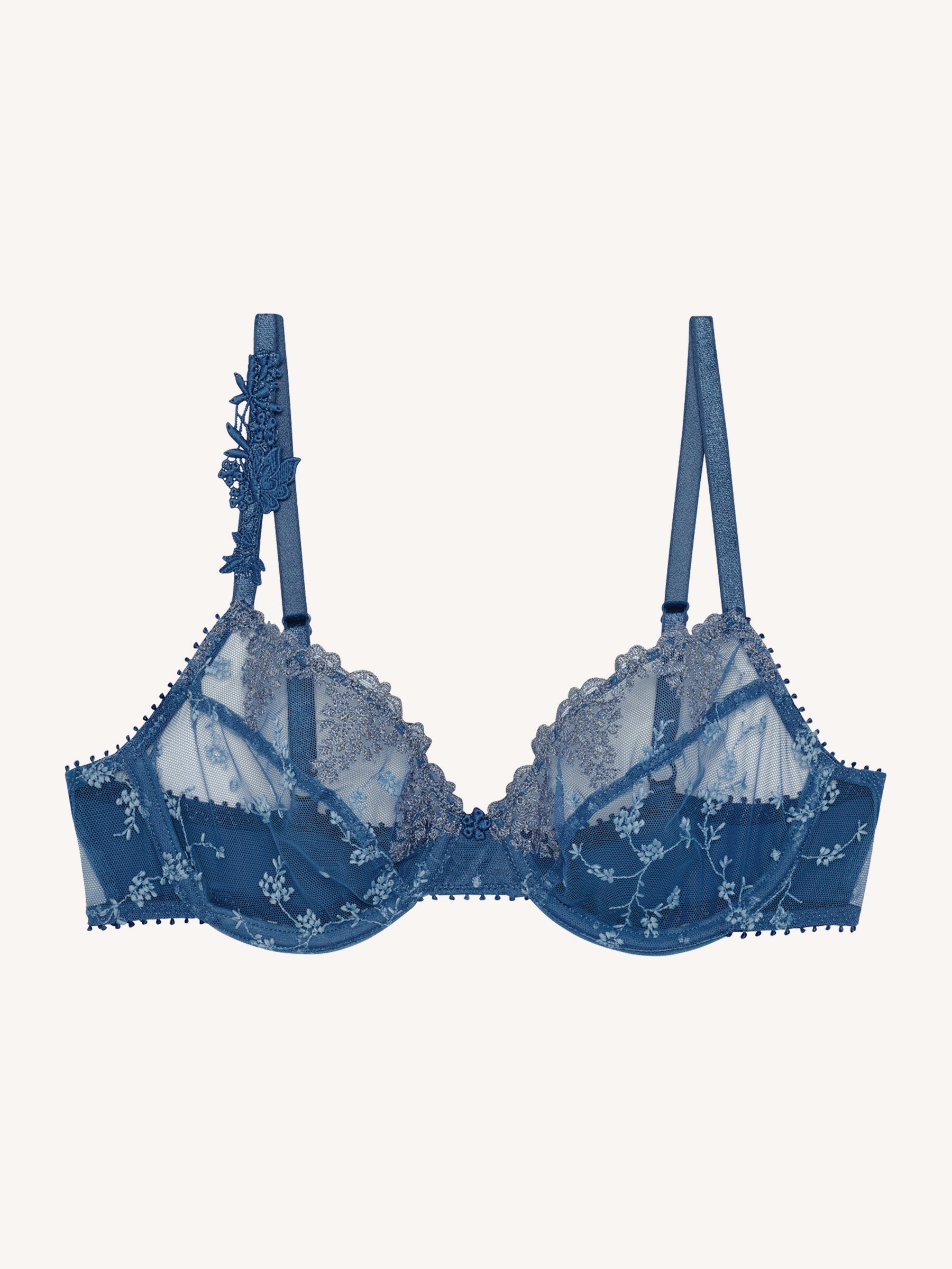 s/files/1/0855/3857/0537/files/0T701_0586_P7.jpg?v=1772424321