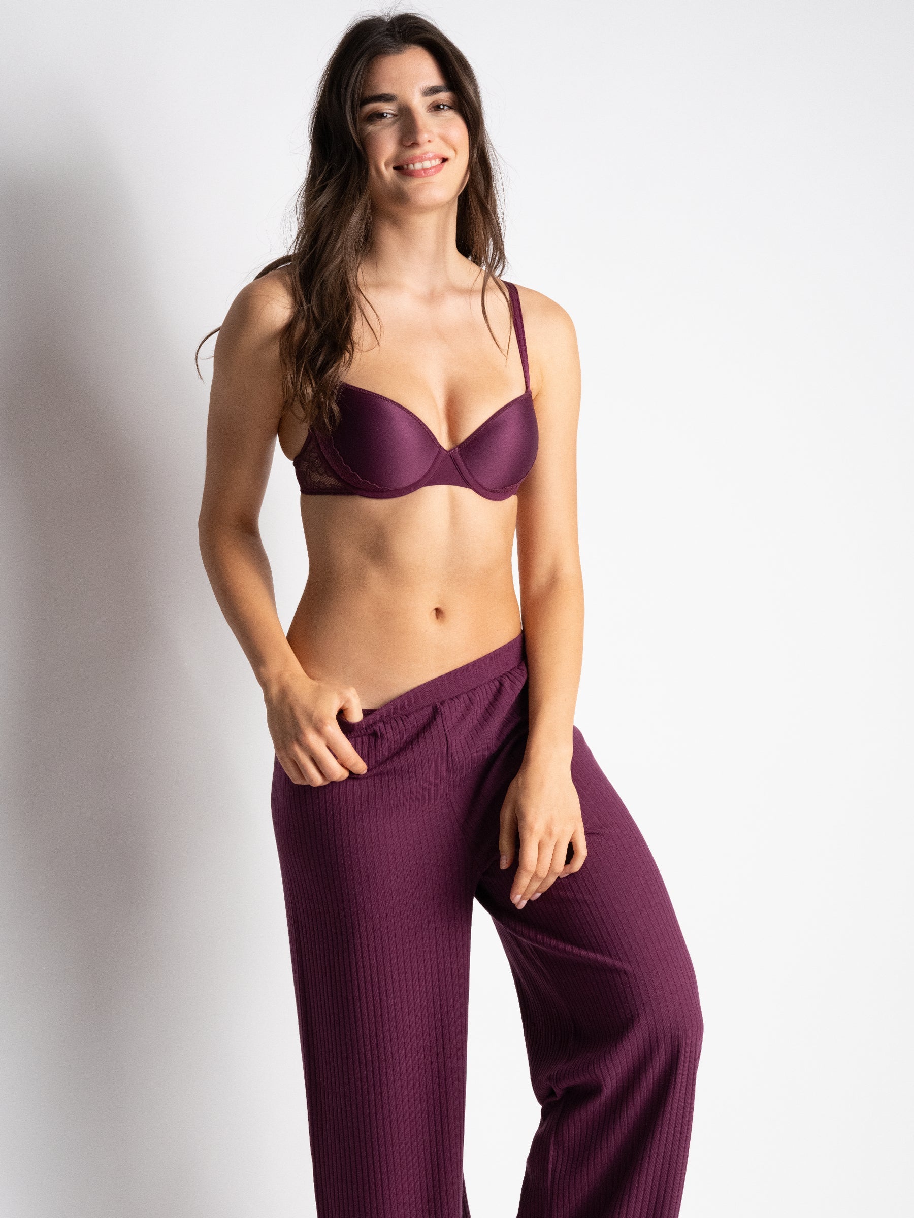 s/files/1/0855/3857/0537/files/0T903_0786_S1.jpg?v=1766240490