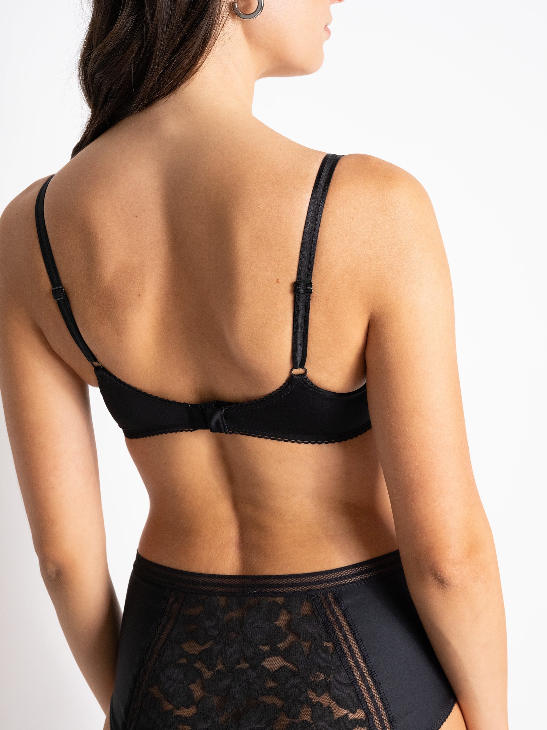 s/files/1/0855/3857/0537/files/0T920_0007_P3.jpg?v=1772506466