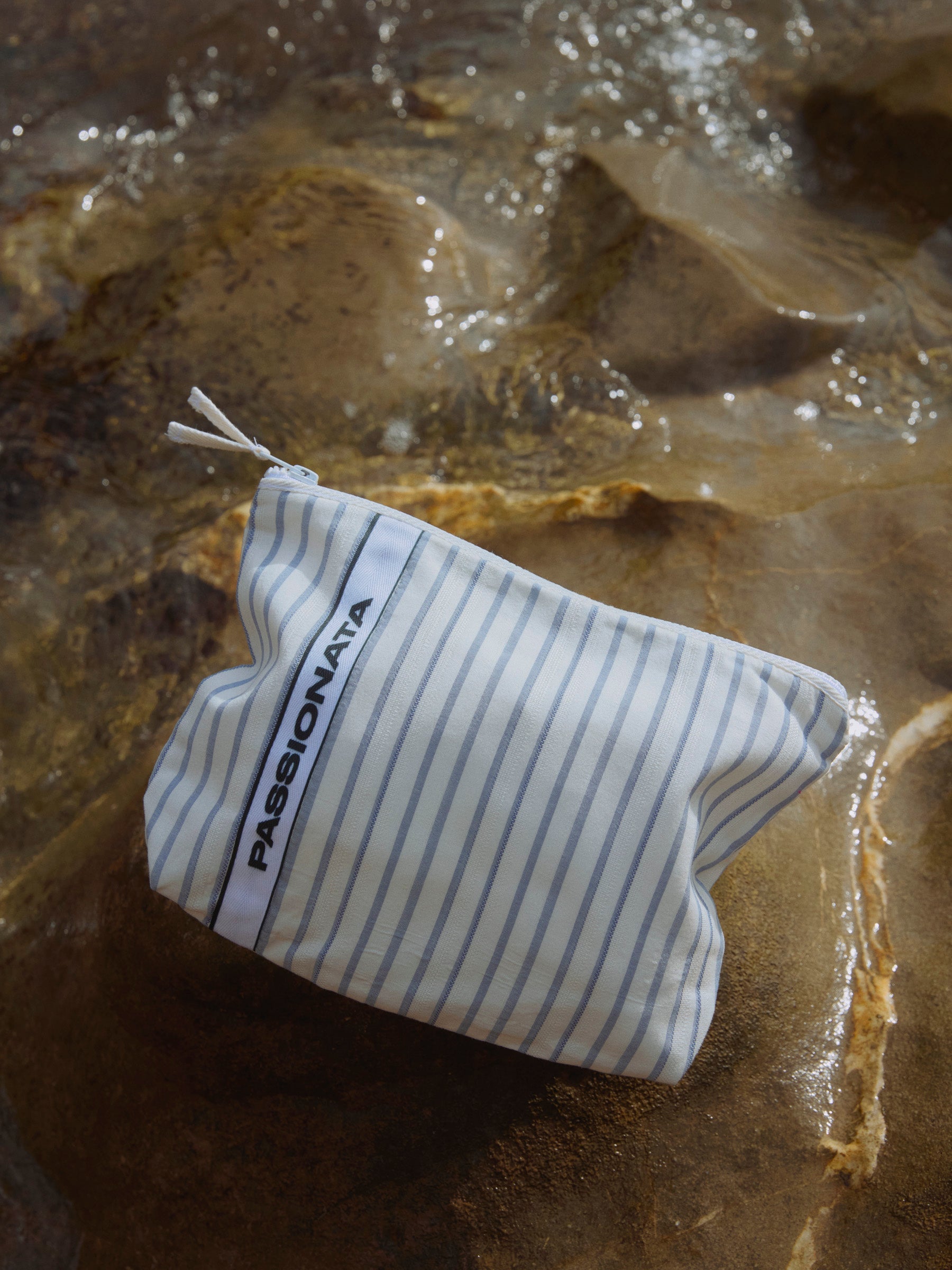 s/files/1/0855/3857/0537/files/0TB13_0500_S3.jpg?v=1766229478