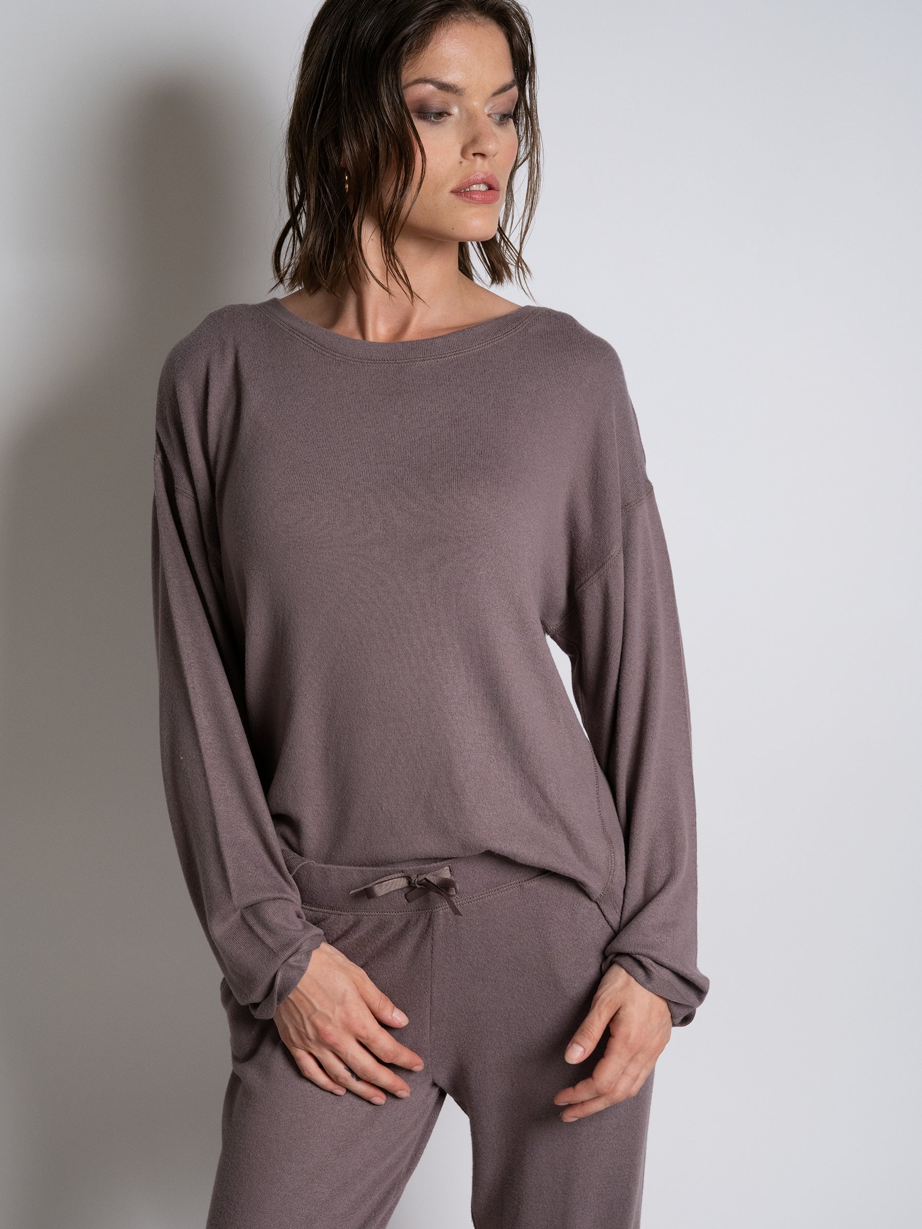 s/files/1/0855/3857/0537/files/0TH00_0682_S5.jpg?v=1766385136