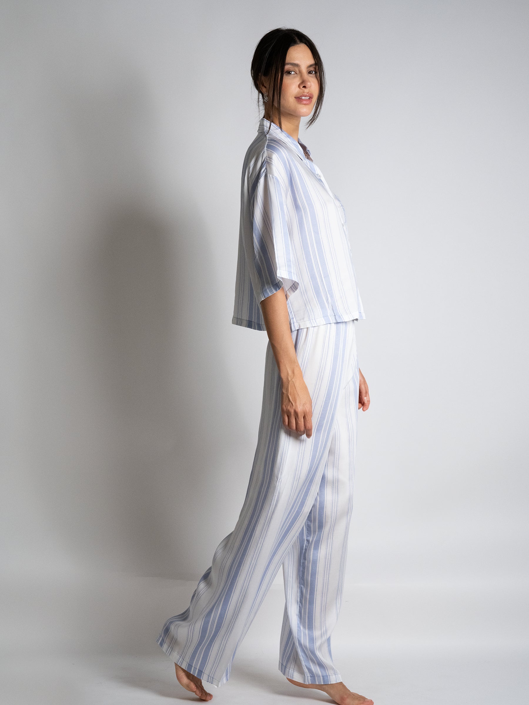 s/files/1/0855/3857/0537/files/0TH08_2789_S5.jpg?v=1766990025