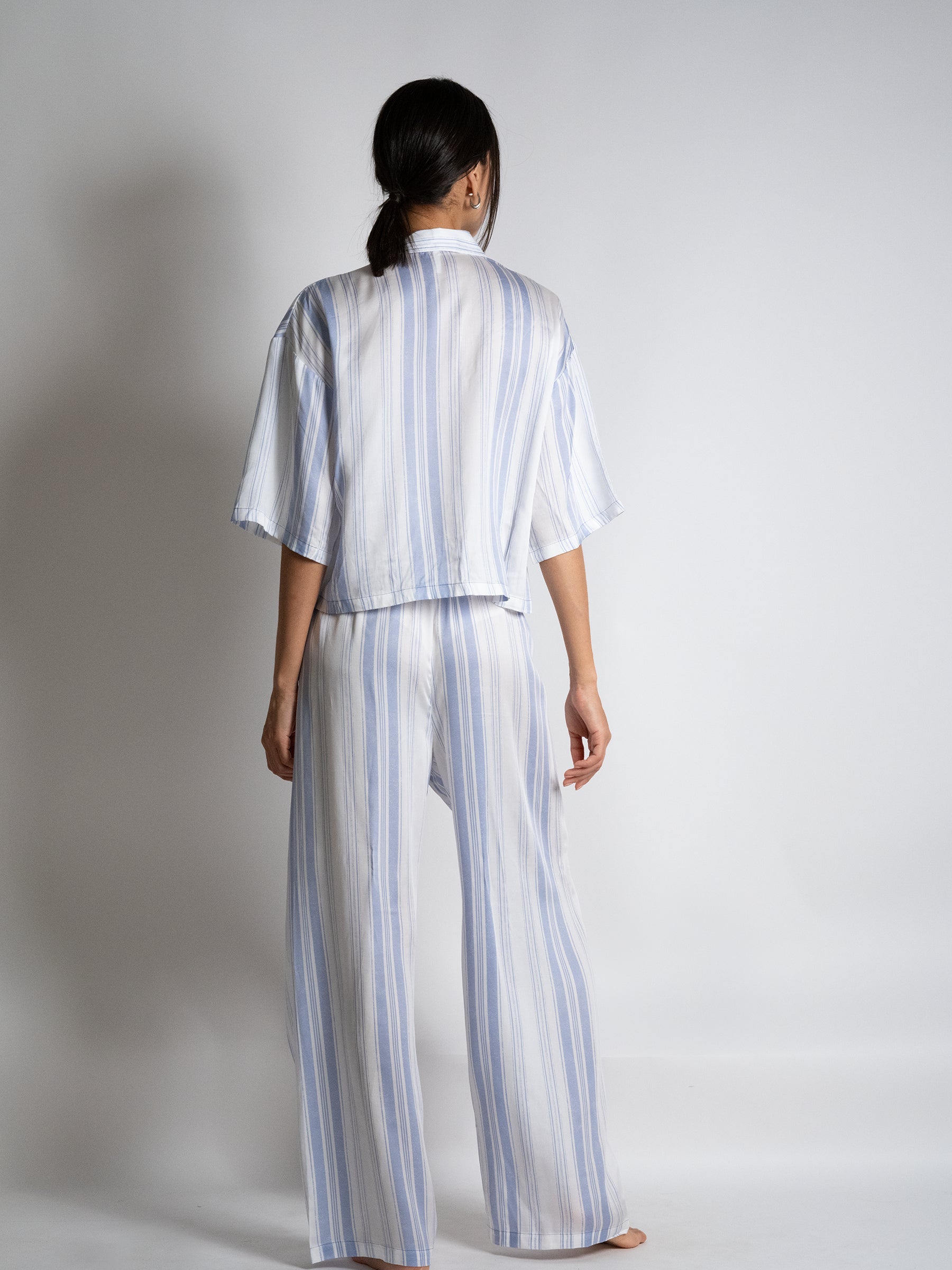 s/files/1/0855/3857/0537/files/0TH08_2789_S6.jpg?v=1766730566