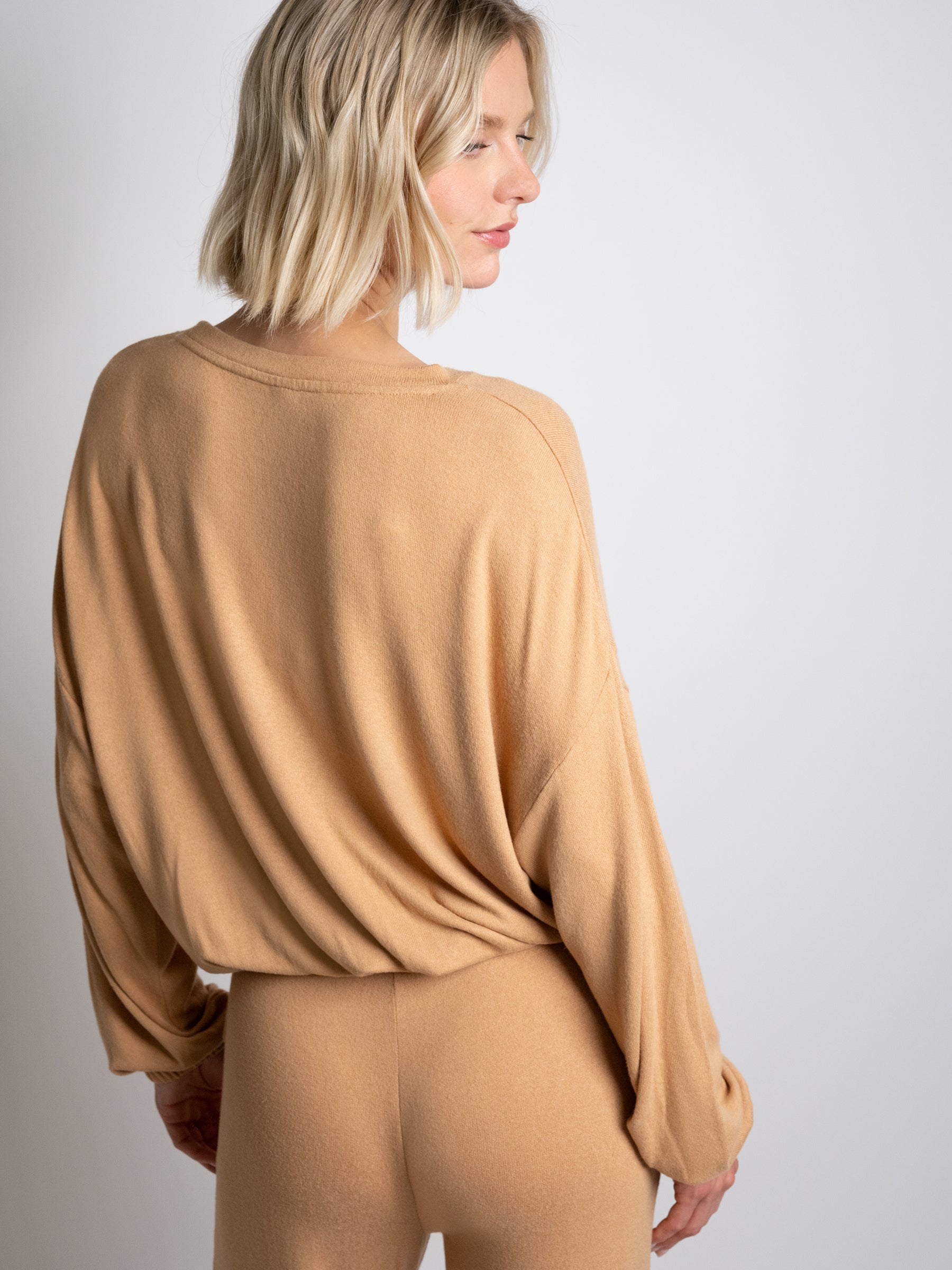 s/files/1/0855/3857/0537/files/0TH10_0074_S6.jpg?v=1766471872