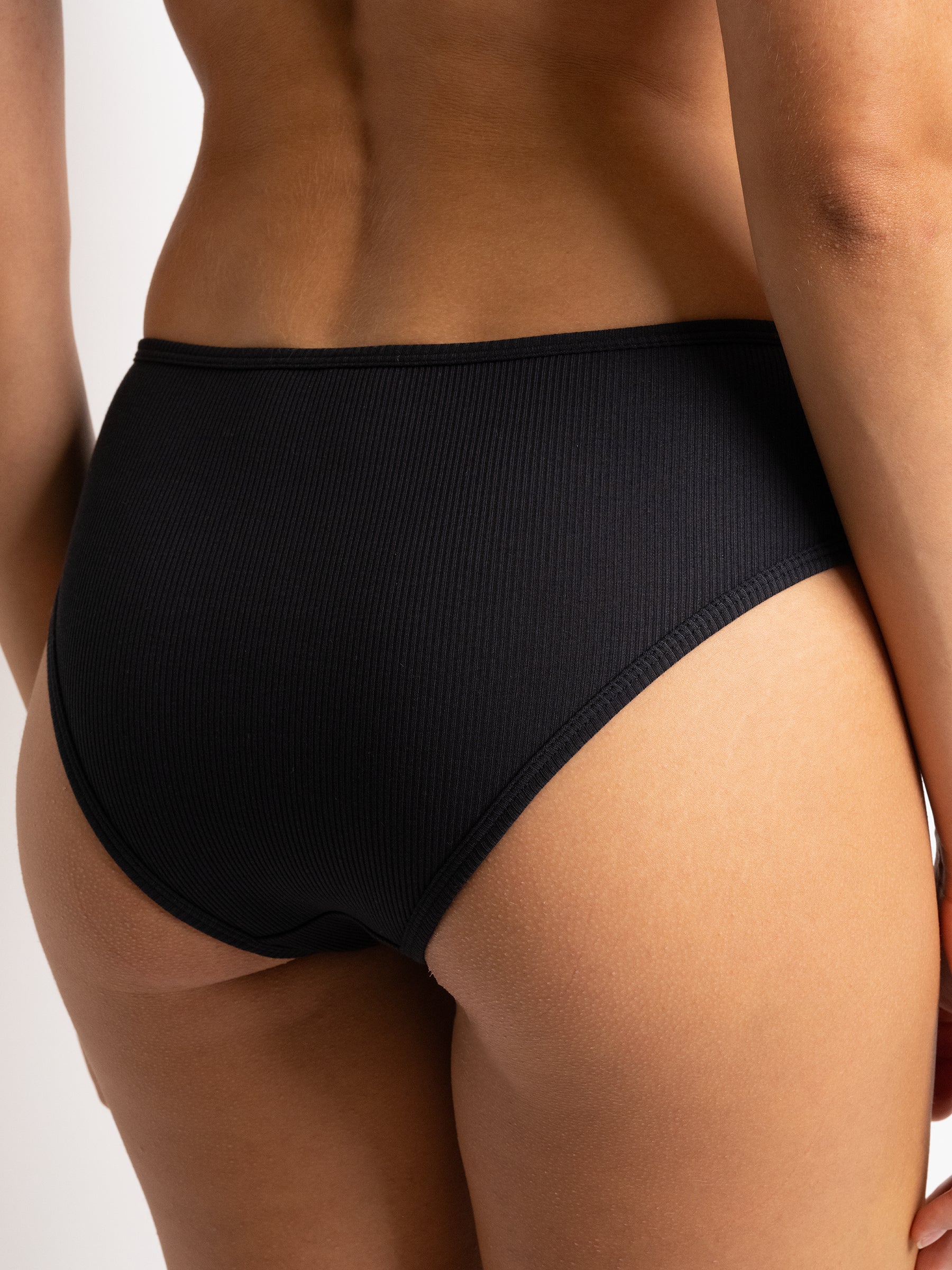 s/files/1/0855/3857/0537/files/0TH26_0007_S6.jpg?v=1766276219