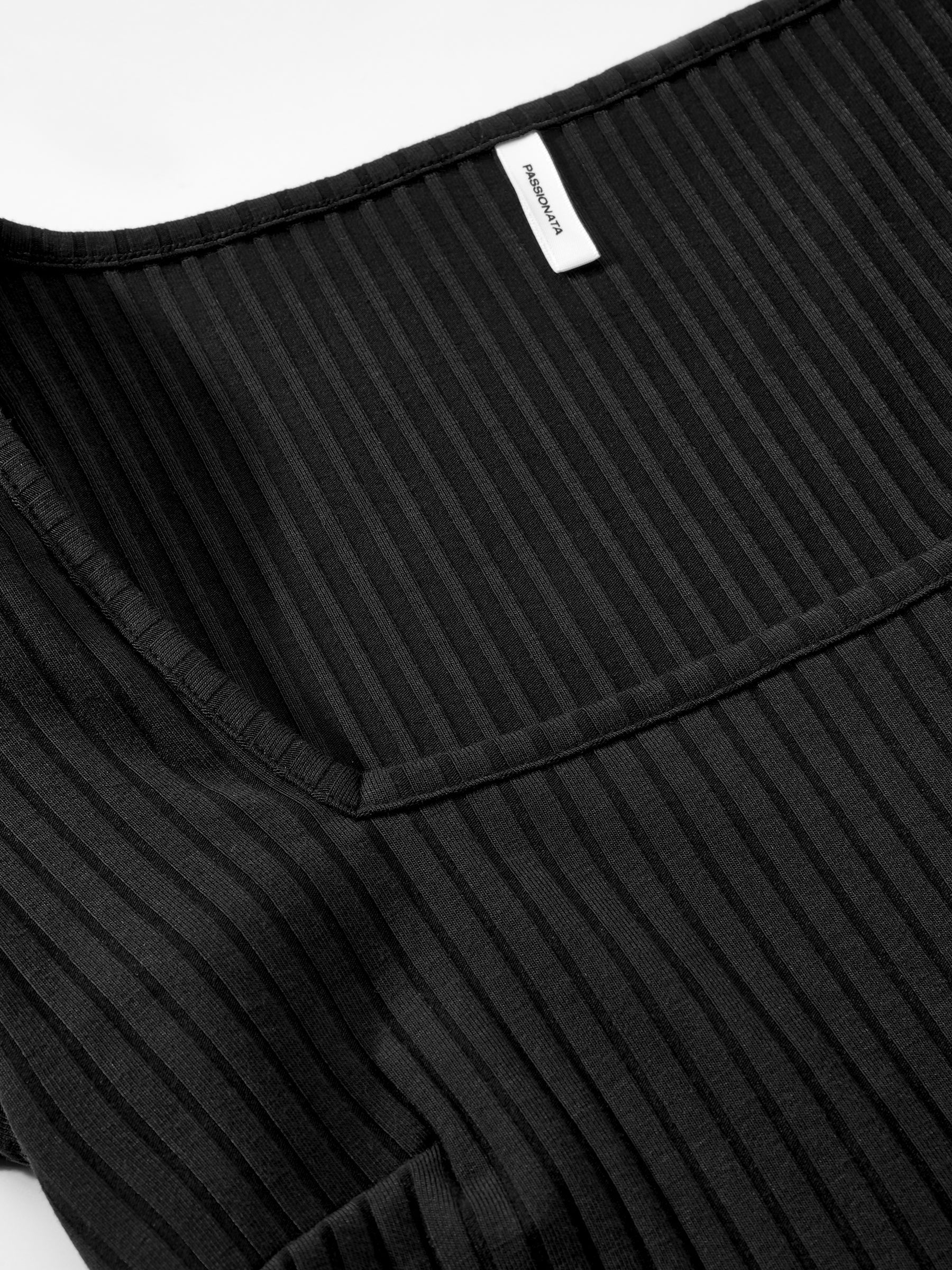 s/files/1/0855/3857/0537/files/0TH30_0007_S8.jpg?v=1764598227