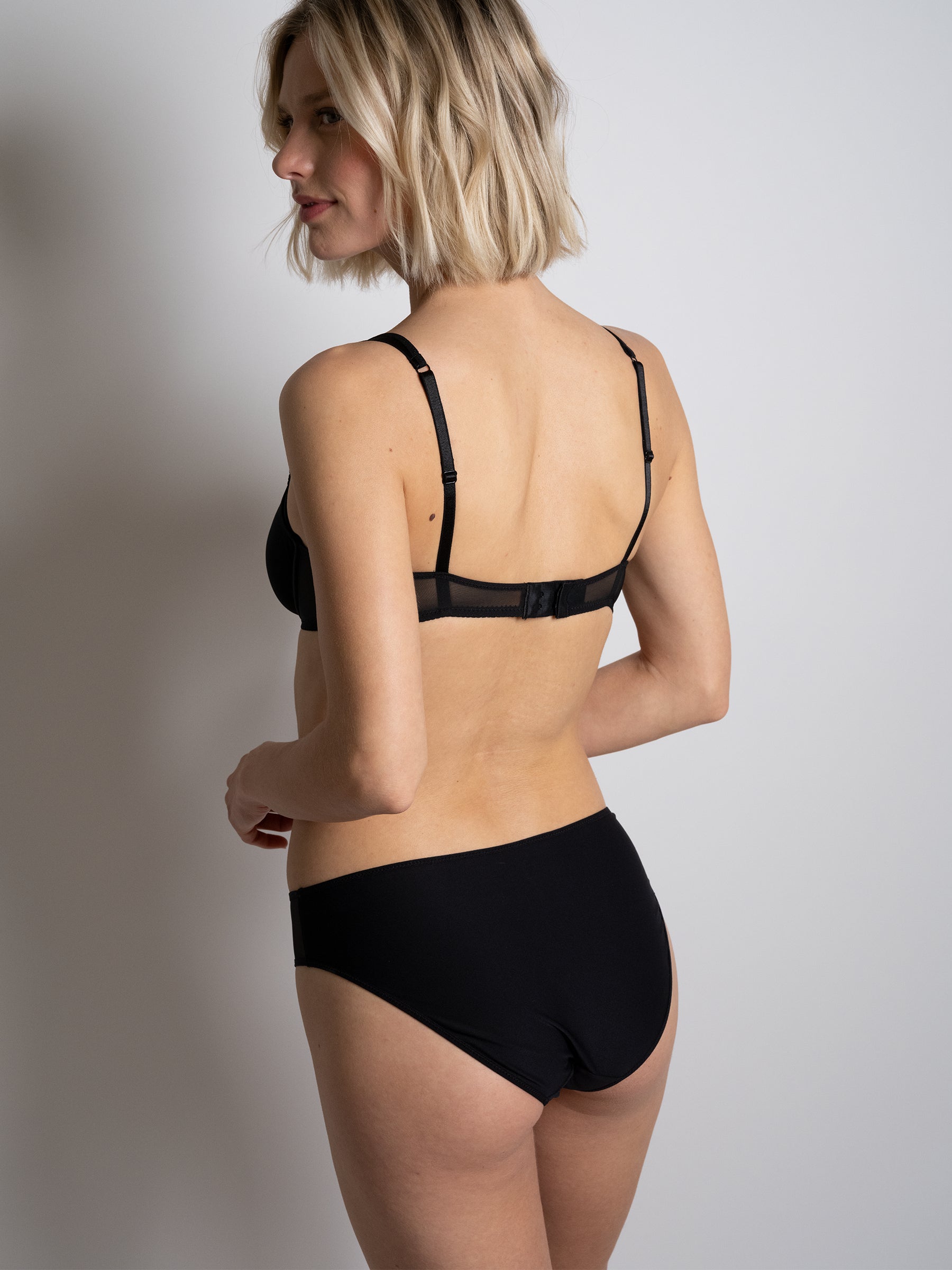 s/files/1/0855/3857/0537/files/0T107_0007_S3.jpg?v=1767145700