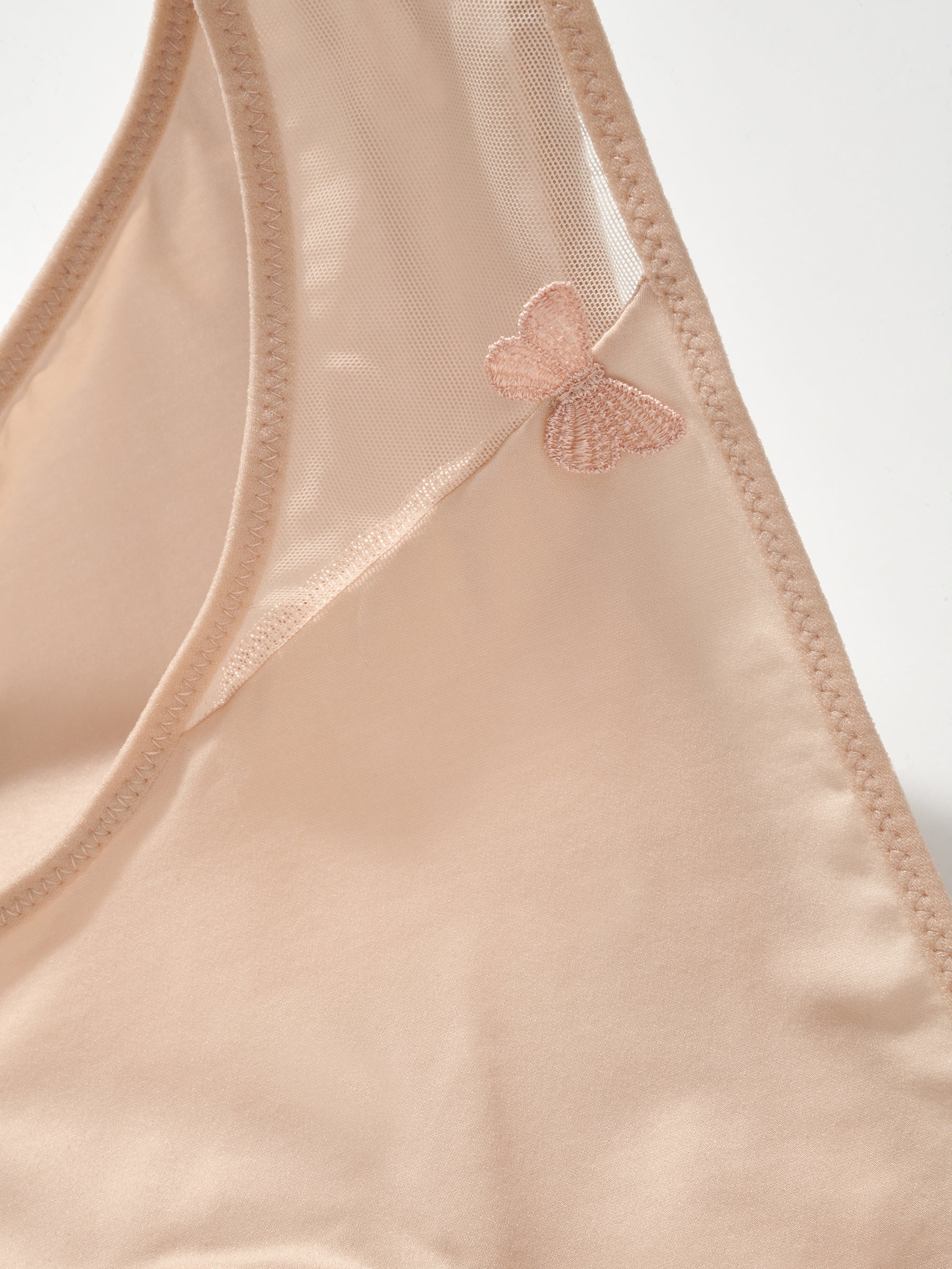 s/files/1/0855/3857/0537/files/0T107_0097_P8.jpg?v=1771033827