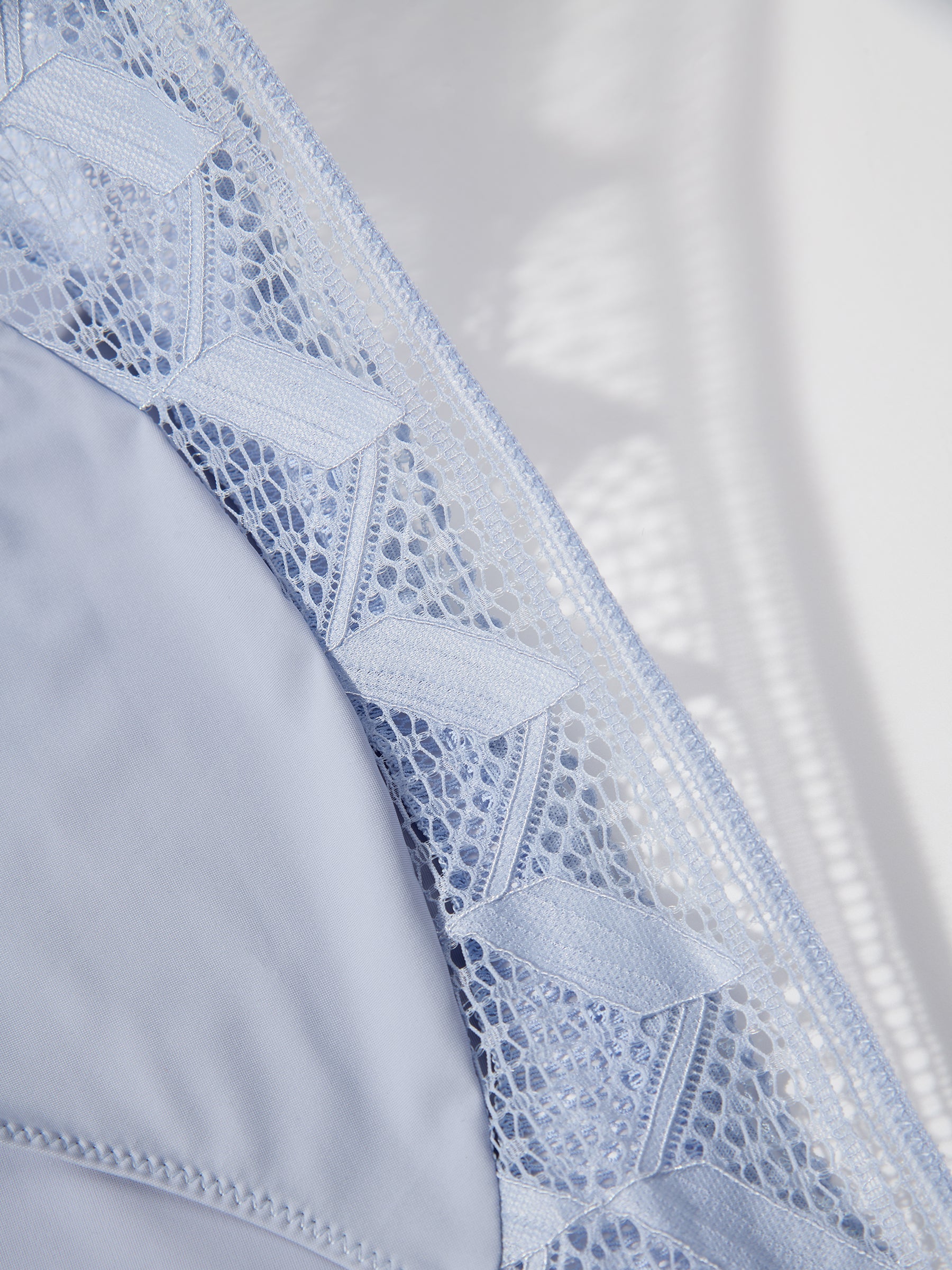 s/files/1/0855/3857/0537/files/0T117_0363_S8.jpg?v=1767319129