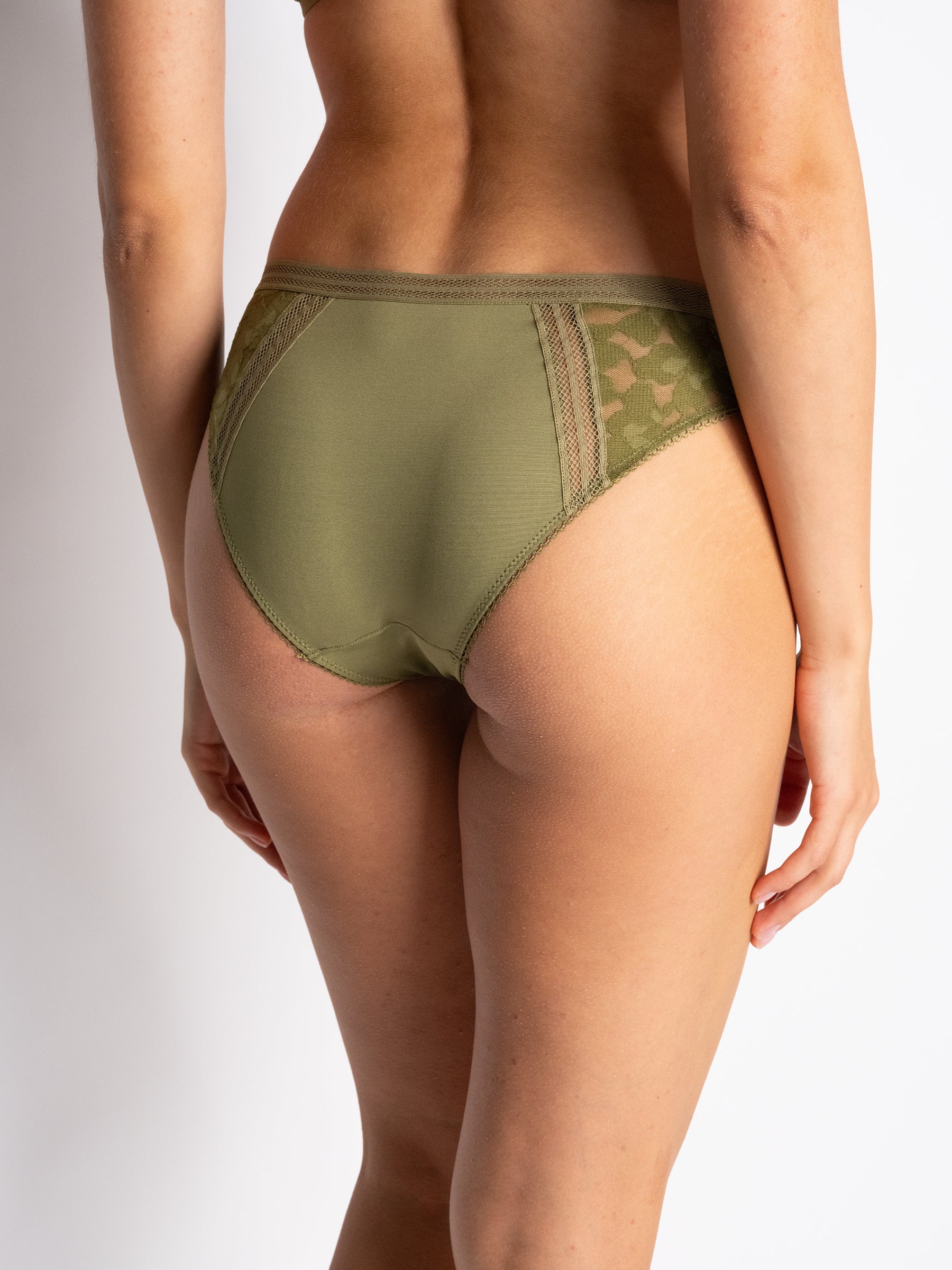 s/files/1/0855/3857/0537/files/0T120_0427_P6.jpg?v=1769751057