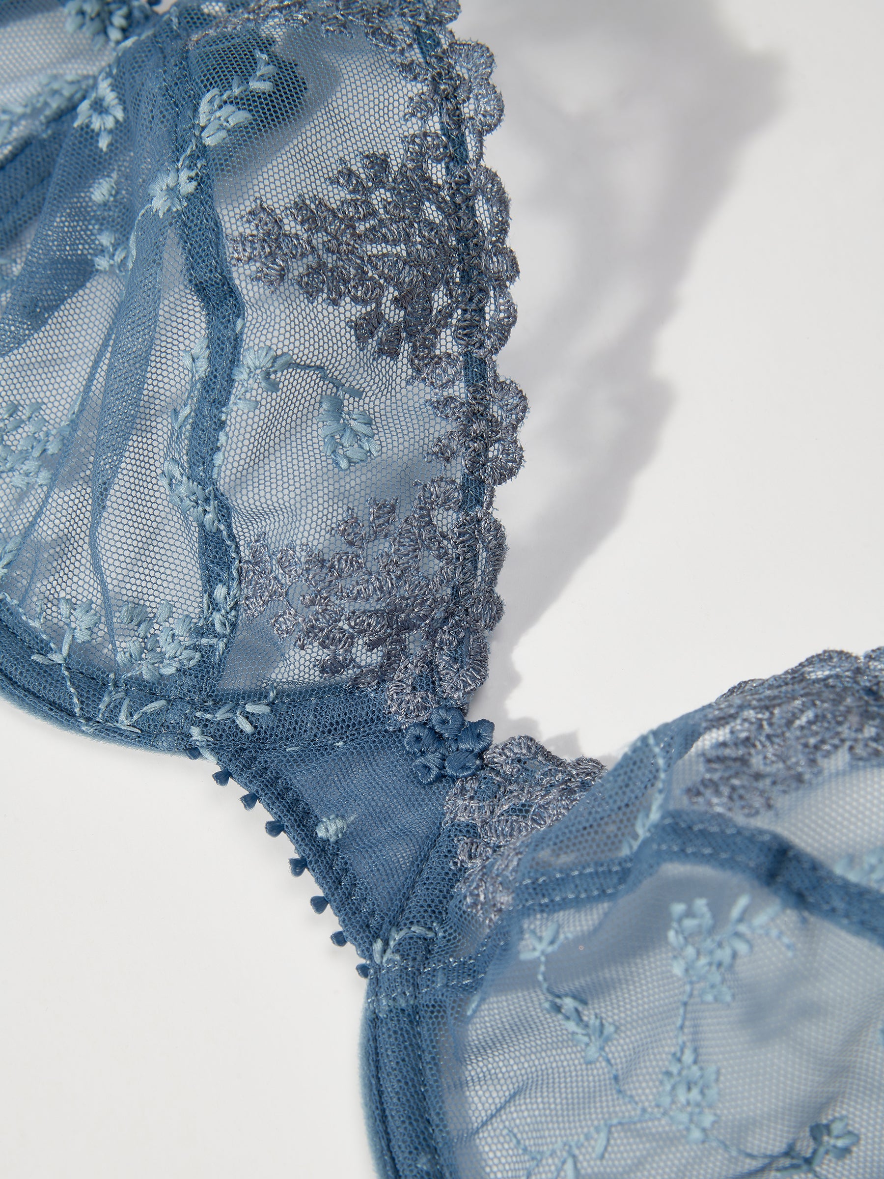 s/files/1/0855/3857/0537/files/0T201_0586_S8.jpg?v=1766542247