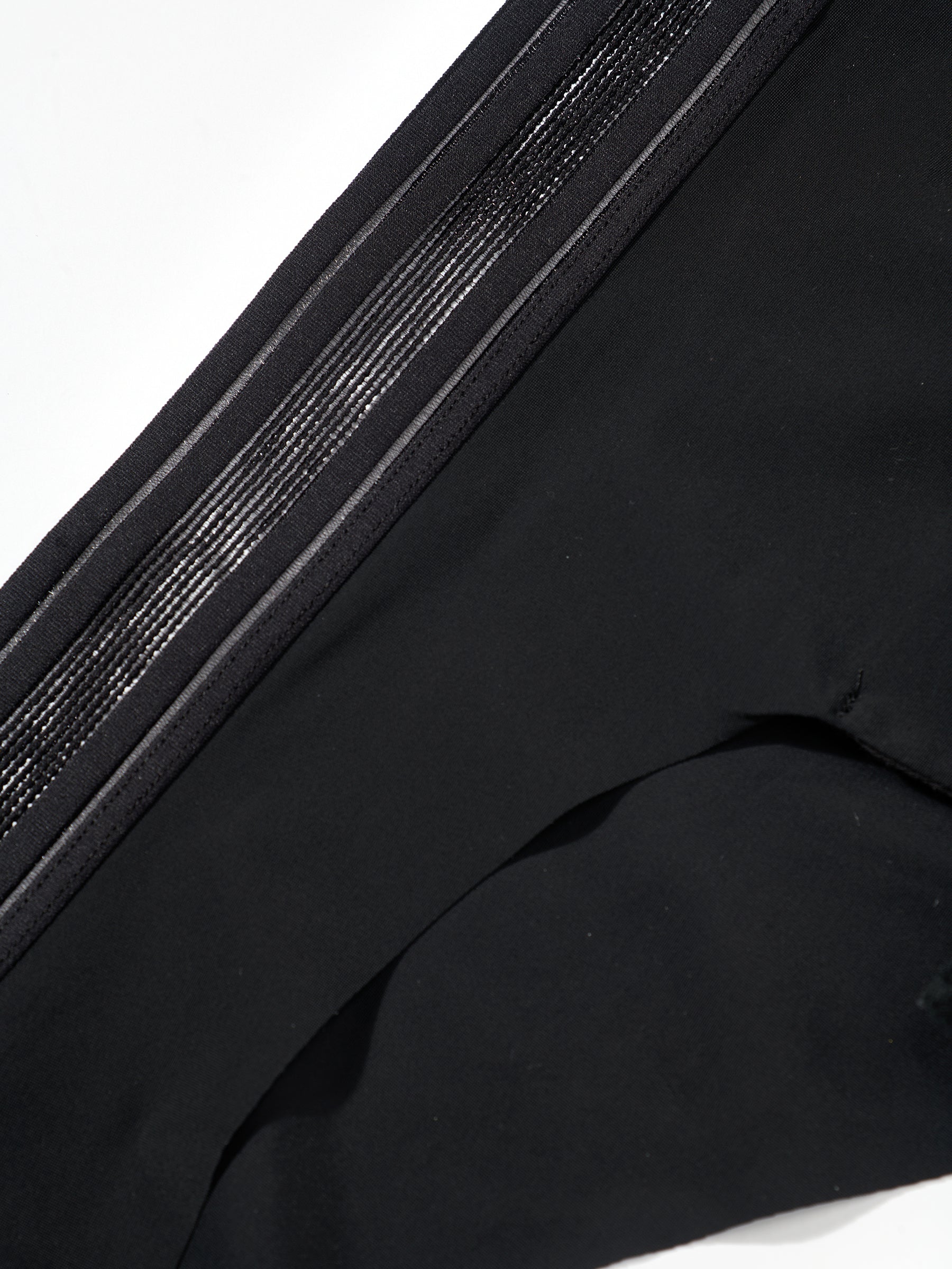 s/files/1/0855/3857/0537/files/0T508_0007_S8.jpg?v=1767324102