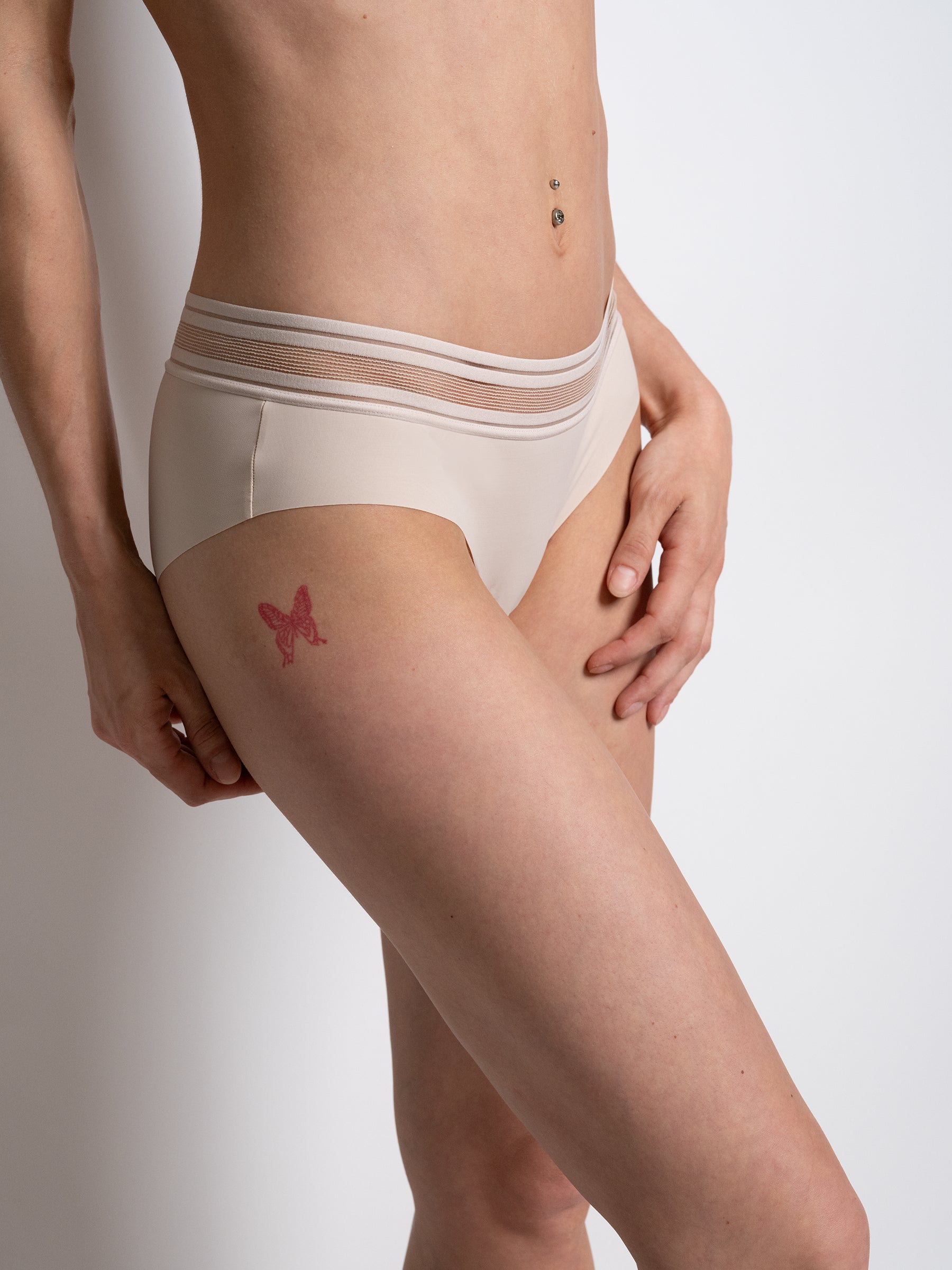 s/files/1/0855/3857/0537/files/0T508_0097_P5.jpg?v=1772504094