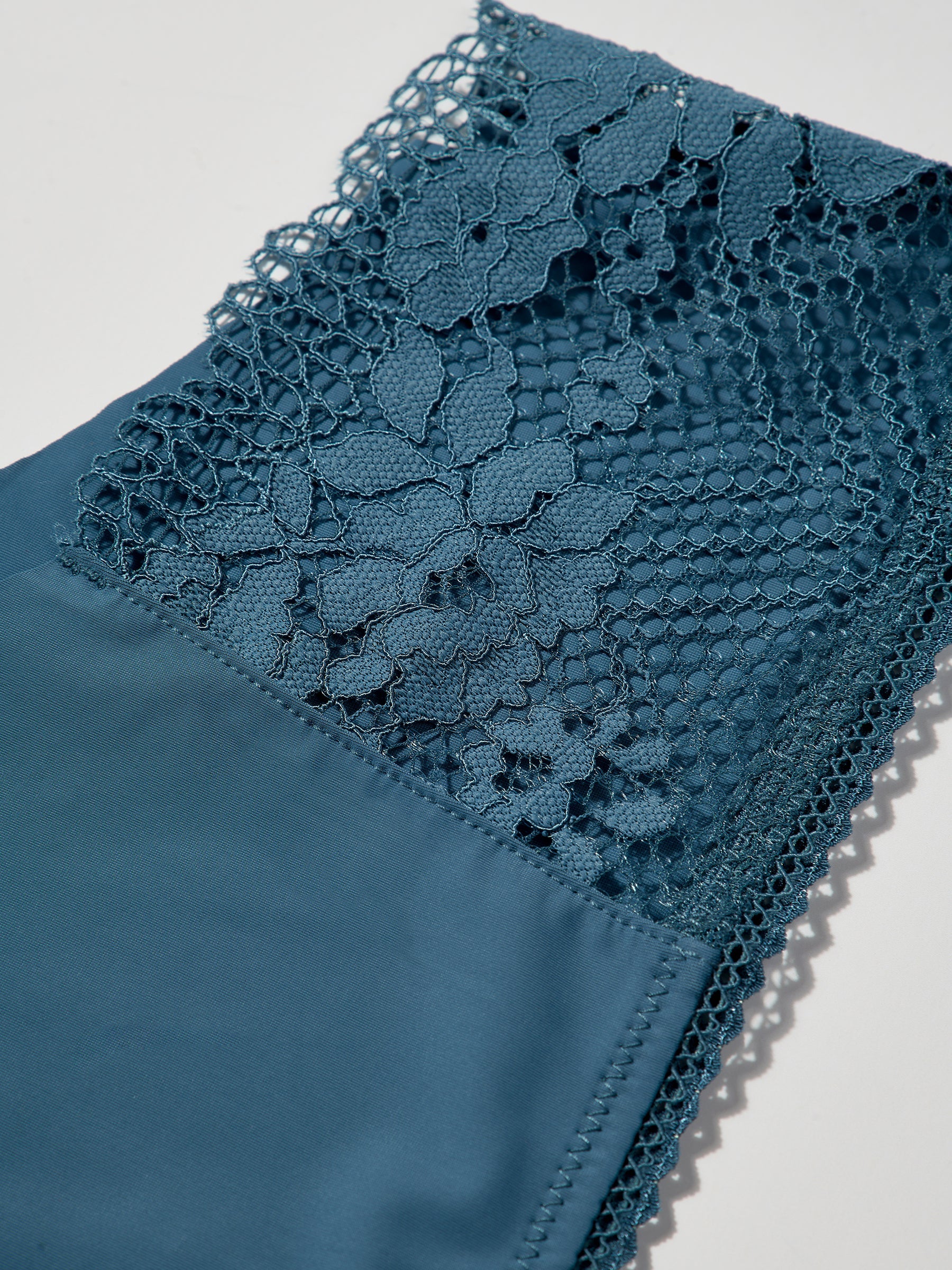 s/files/1/0855/3857/0537/files/0T518_0586_S8.jpg?v=1766263260