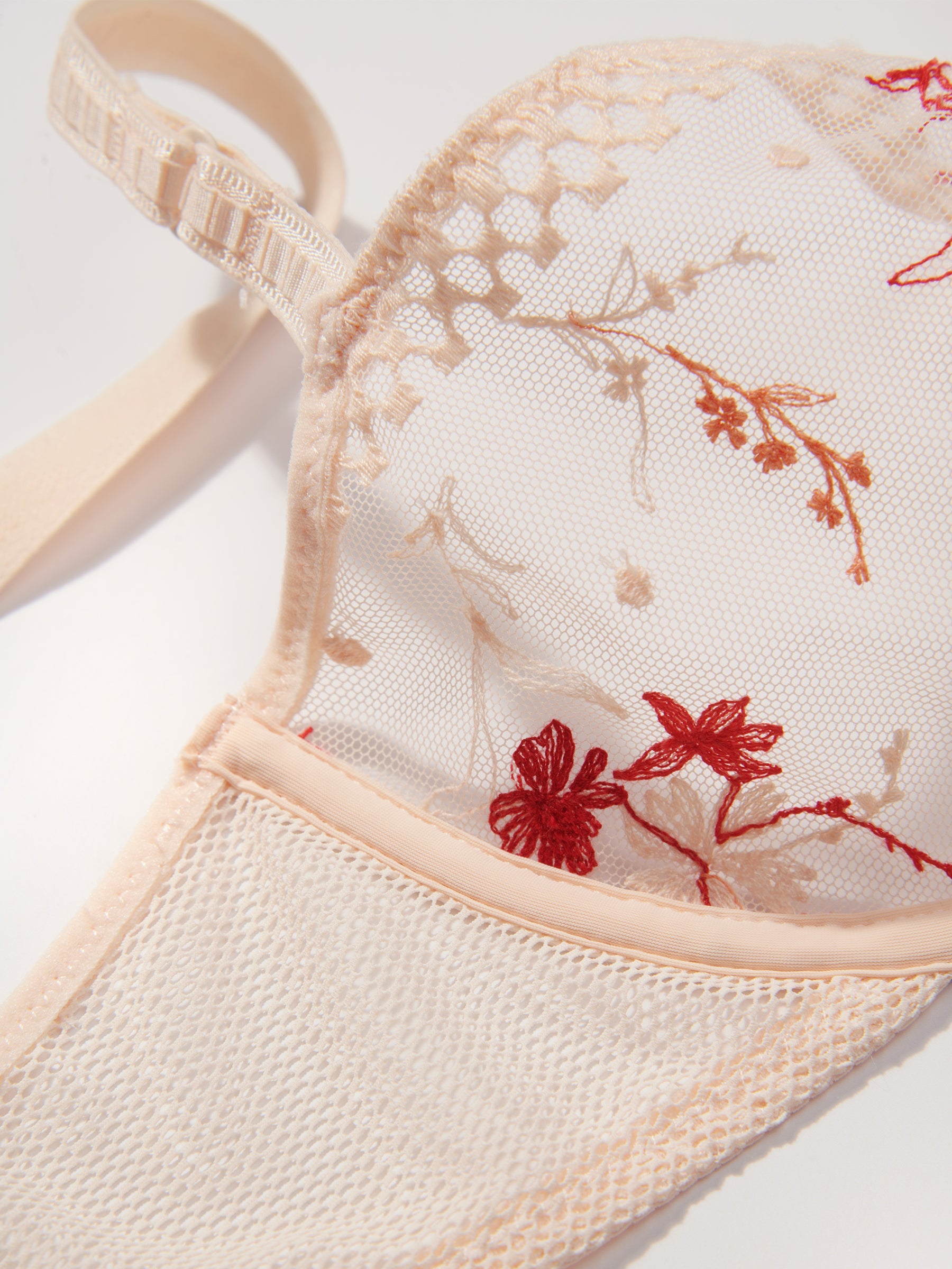 s/files/1/0855/3857/0537/files/0T705_0219_P8.jpg?v=1771907794