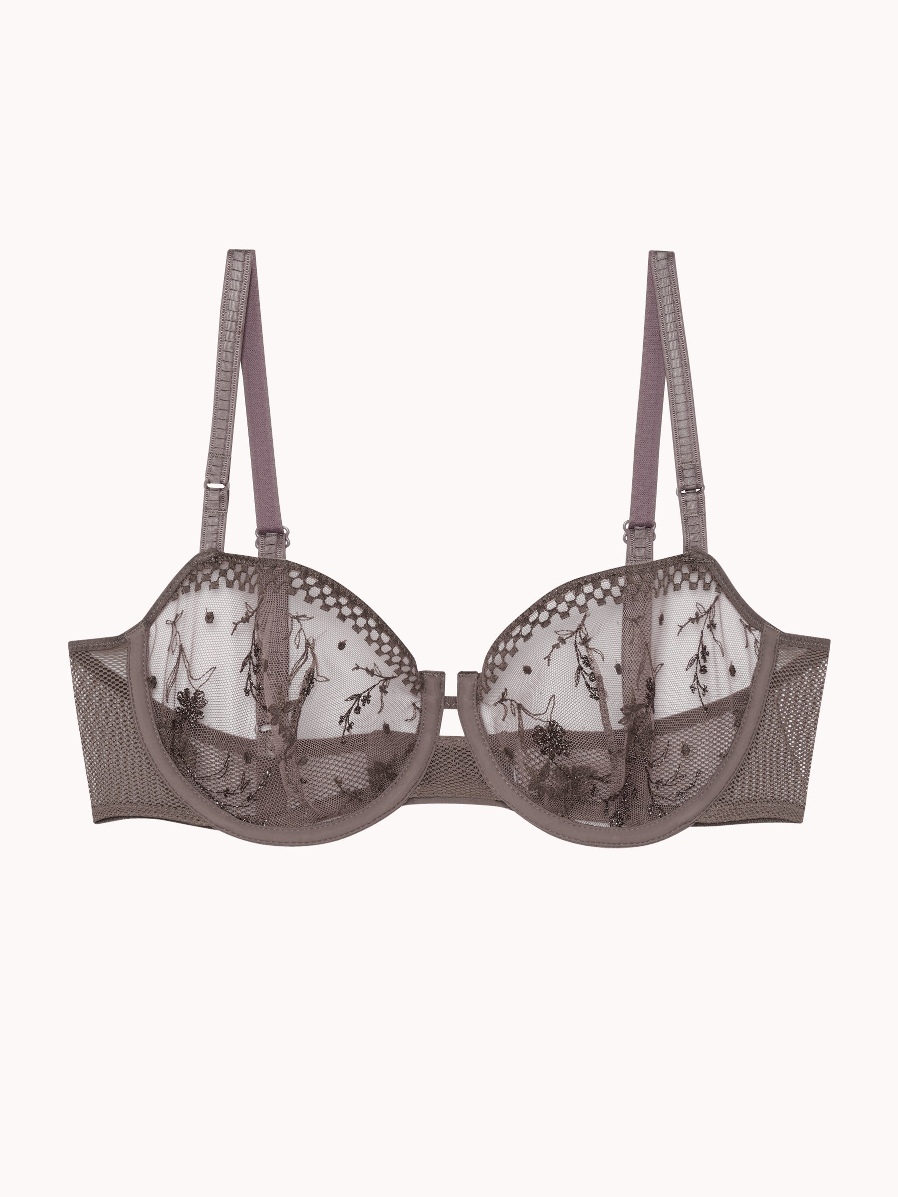 s/files/1/0855/3857/0537/files/0T705_0682_S7.jpg?v=1764589177