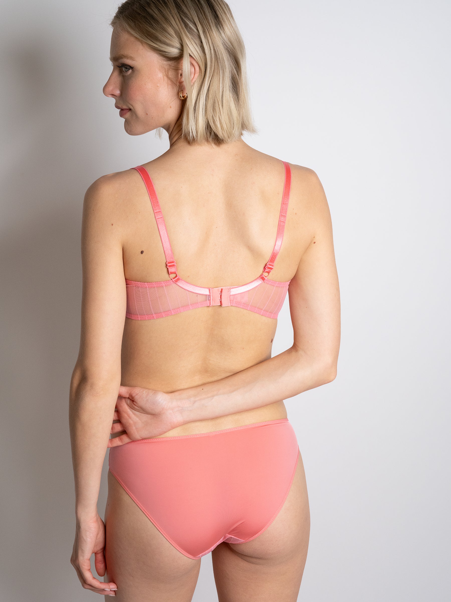 s/files/1/0855/3857/0537/files/0T709_0308_P6.jpg?v=1769748669