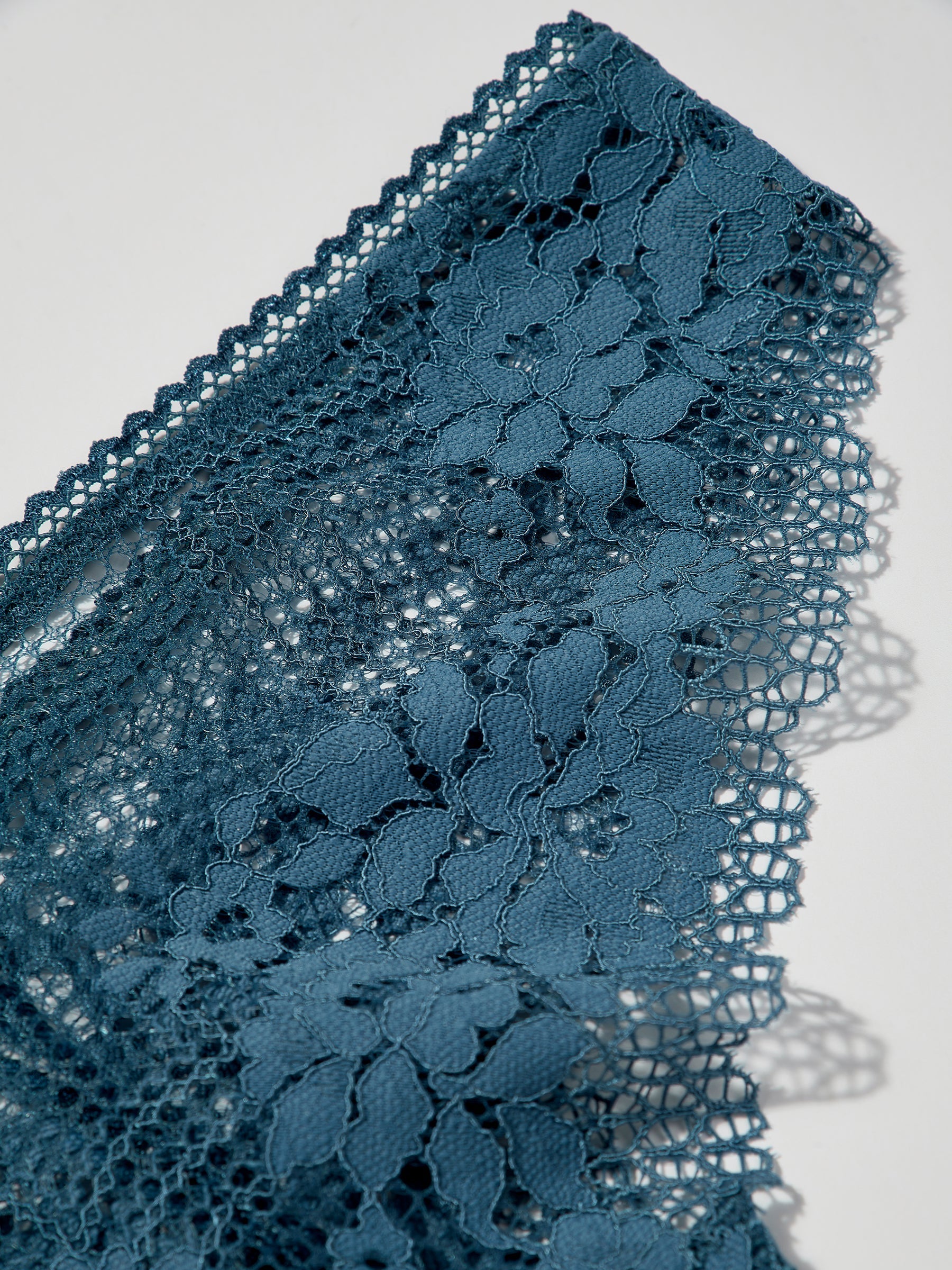 s/files/1/0855/3857/0537/files/0T718_0586_S8.jpg?v=1767155552