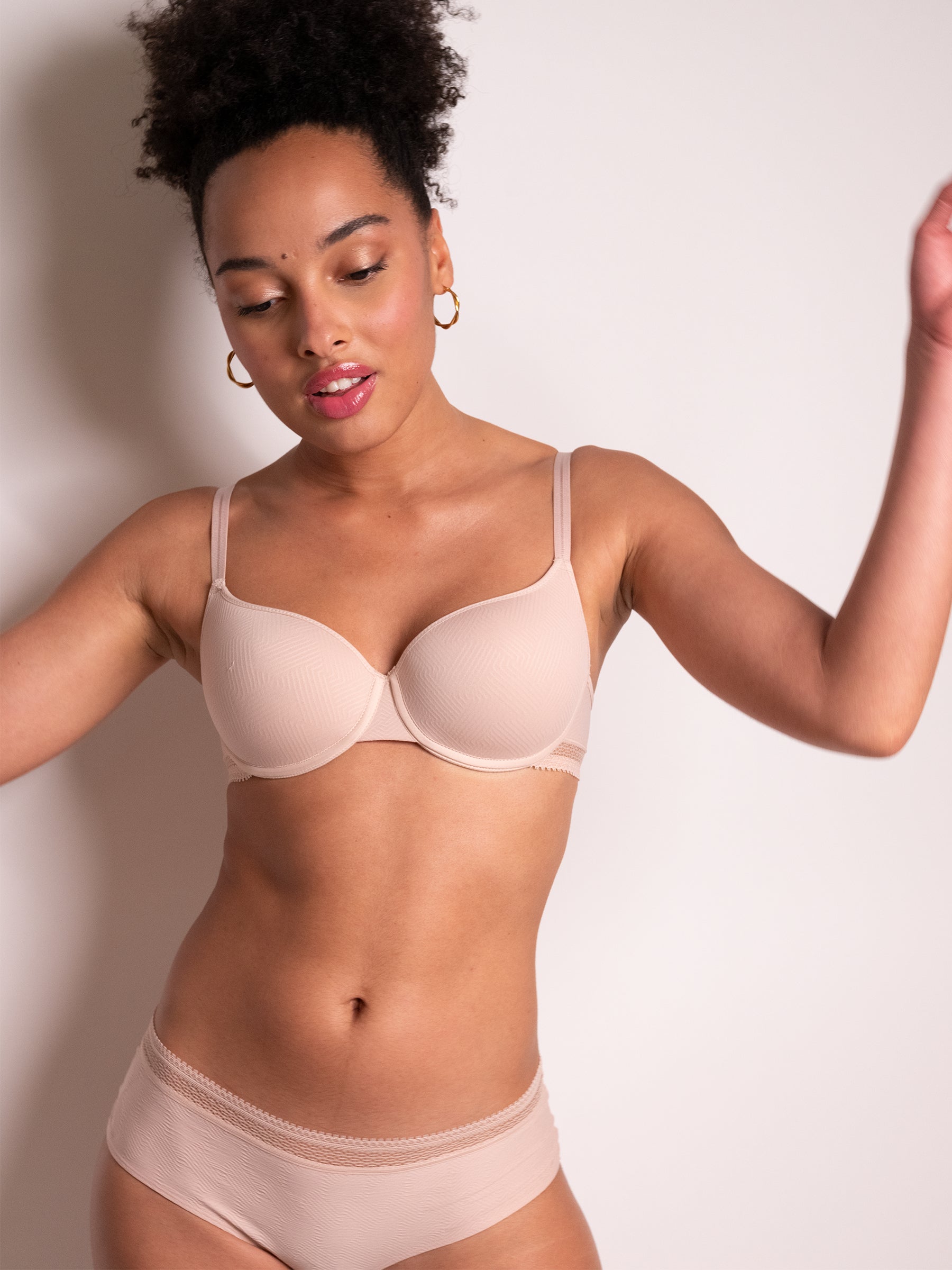 s/files/1/0855/3857/0537/files/0T802_0840_S3.jpg?v=1766167444