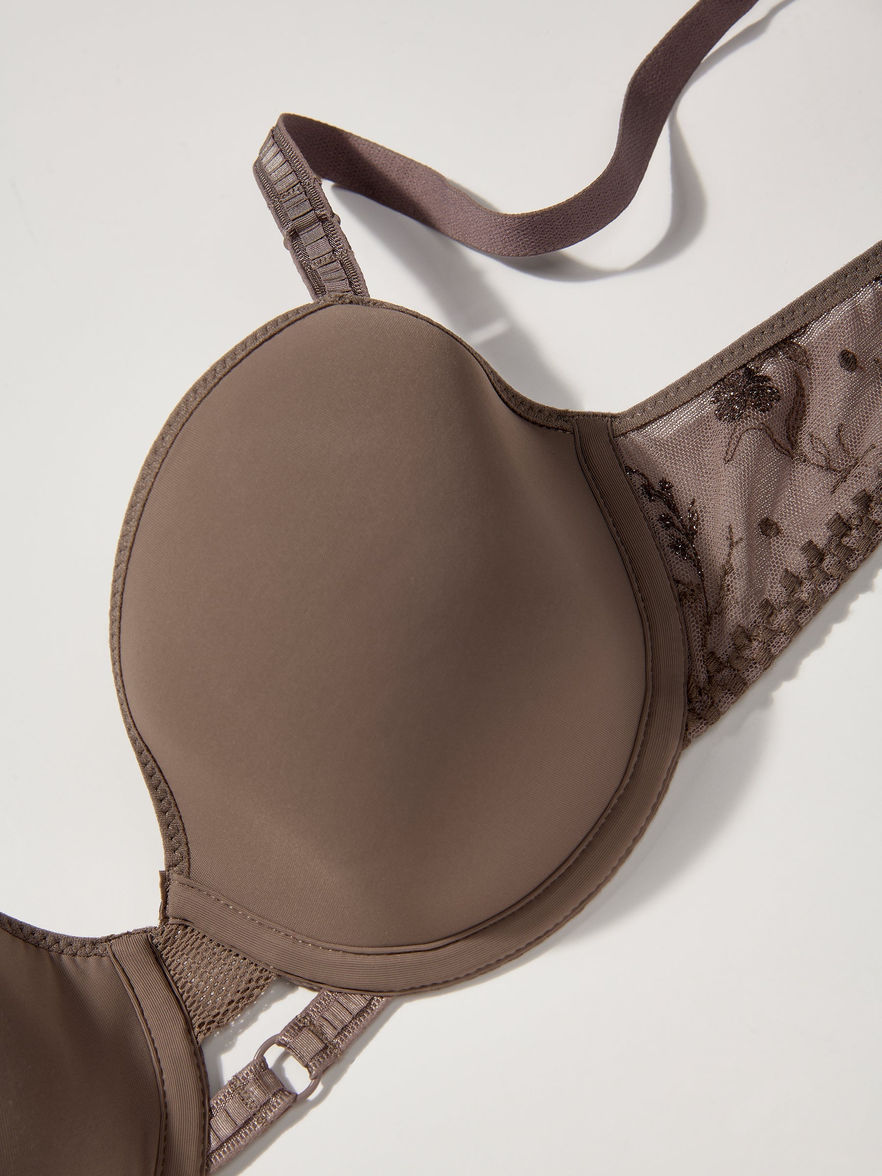 s/files/1/0855/3857/0537/files/0T805_0682_S8.jpg?v=1764590909