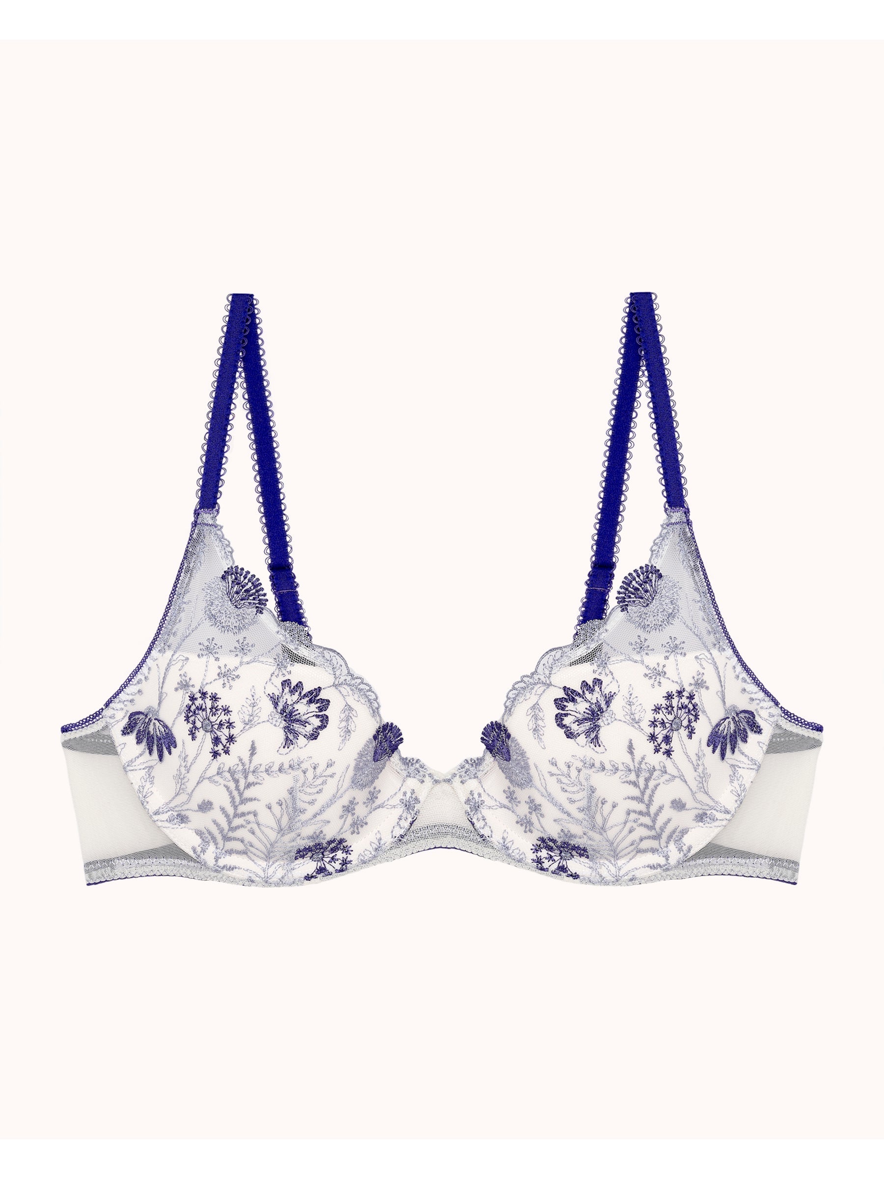 s/files/1/0855/3857/0537/files/0T821_0740_S7.jpg?v=1766270309