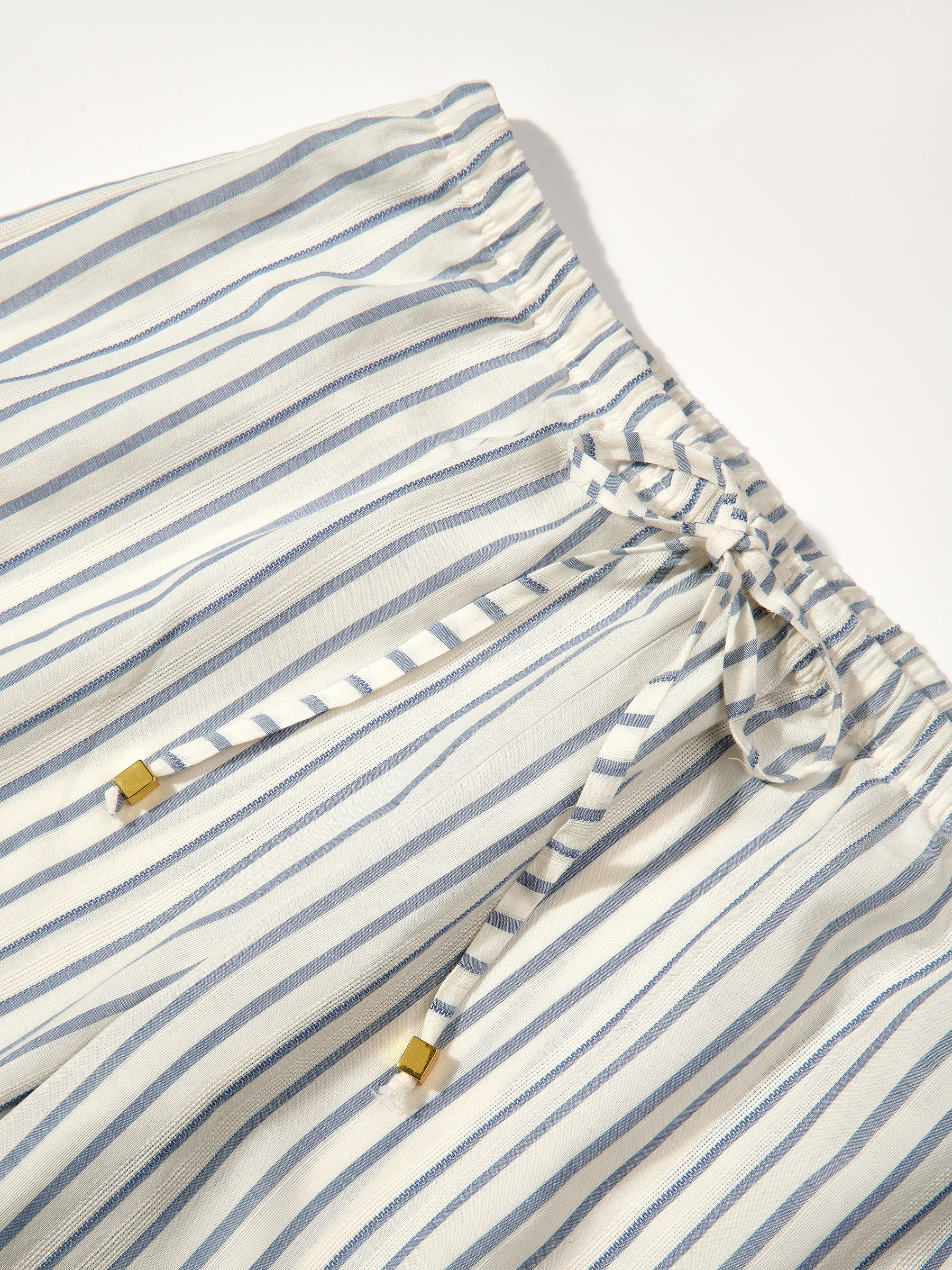 s/files/1/0855/3857/0537/files/0TB11_0500_S8.jpg?v=1766993791