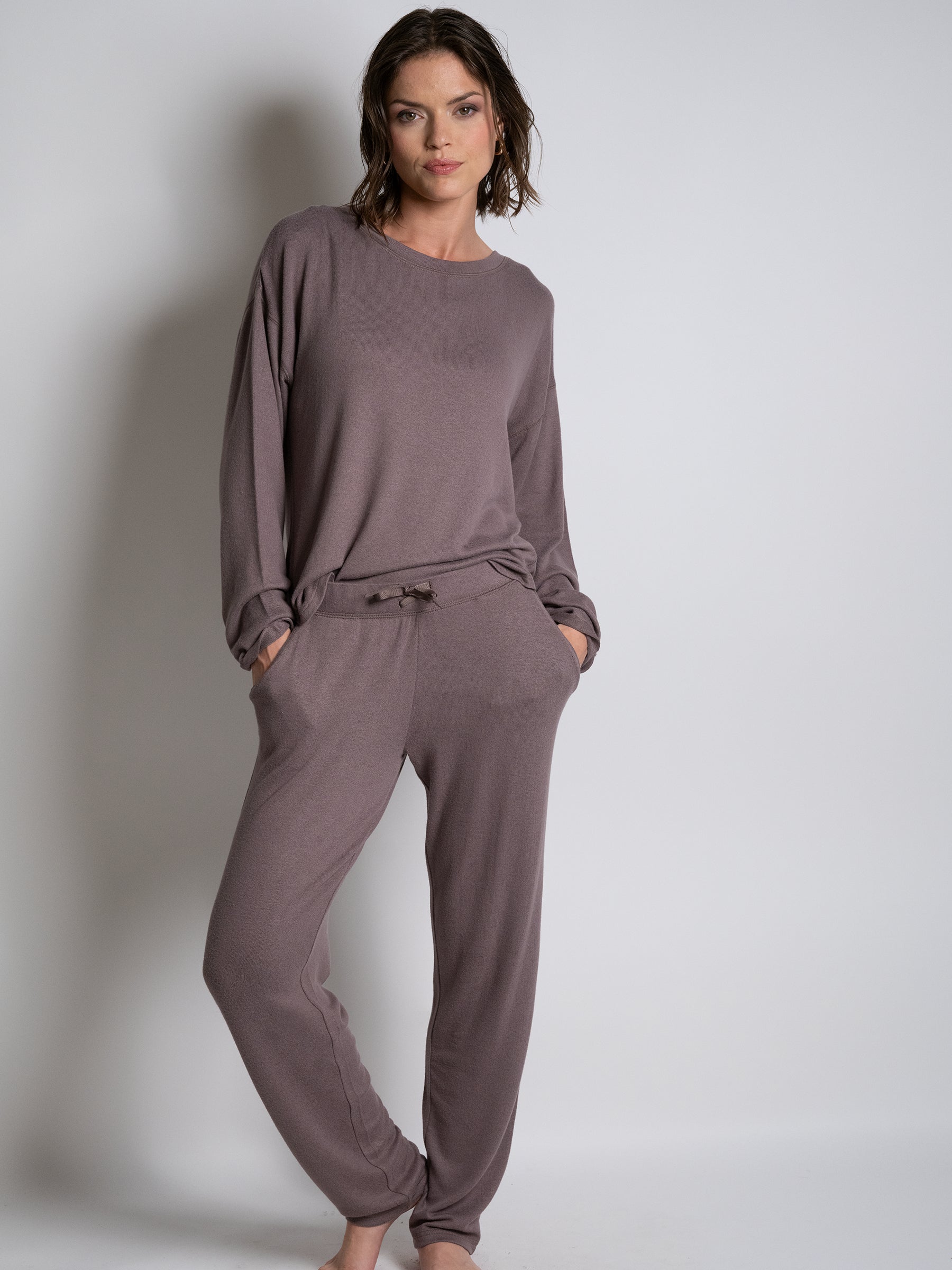 s/files/1/0855/3857/0537/files/0TH00_0682_S2.jpg?v=1766200565