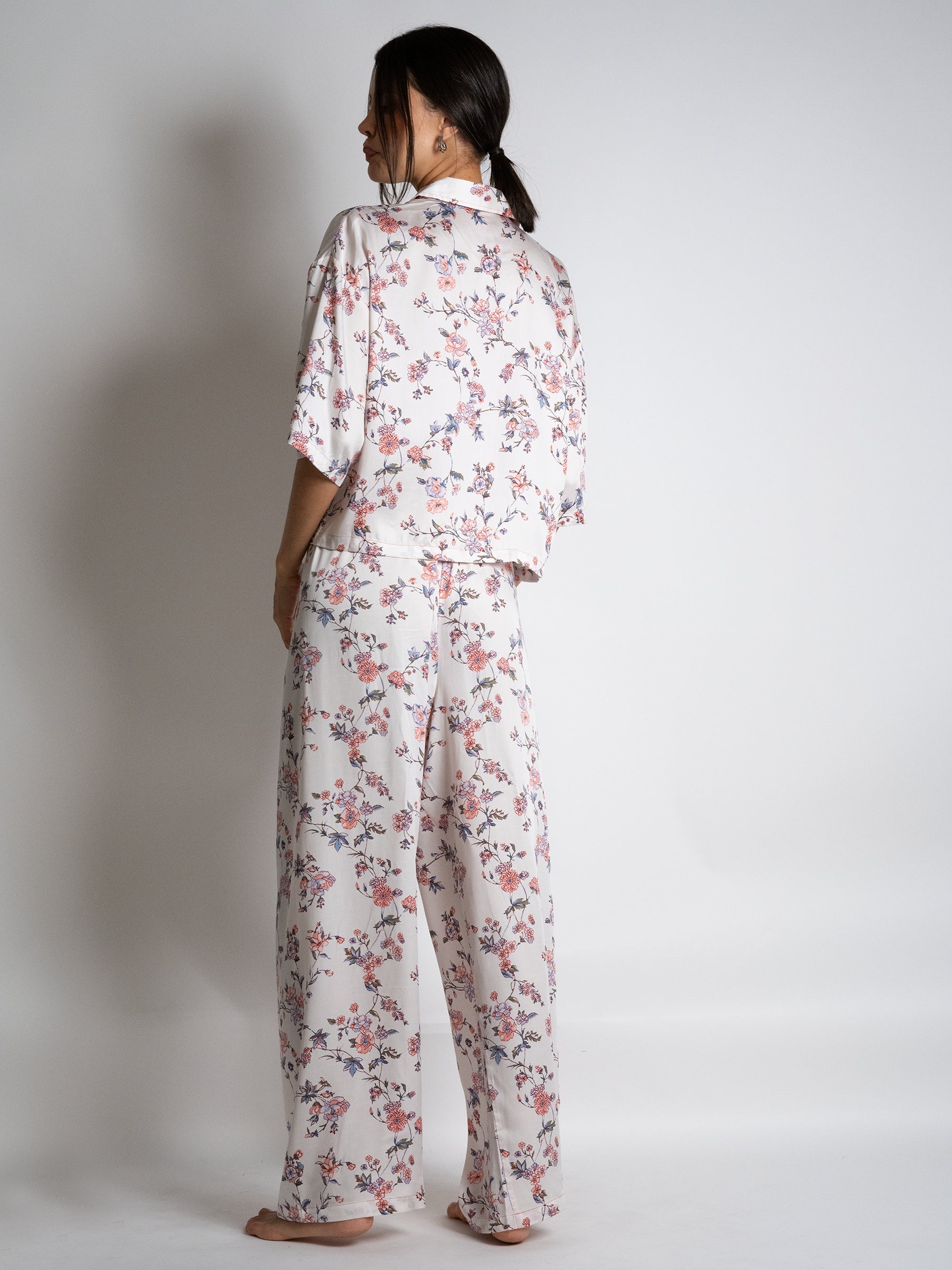 s/files/1/0855/3857/0537/files/0TH08_0204_S6.jpg?v=1766250257