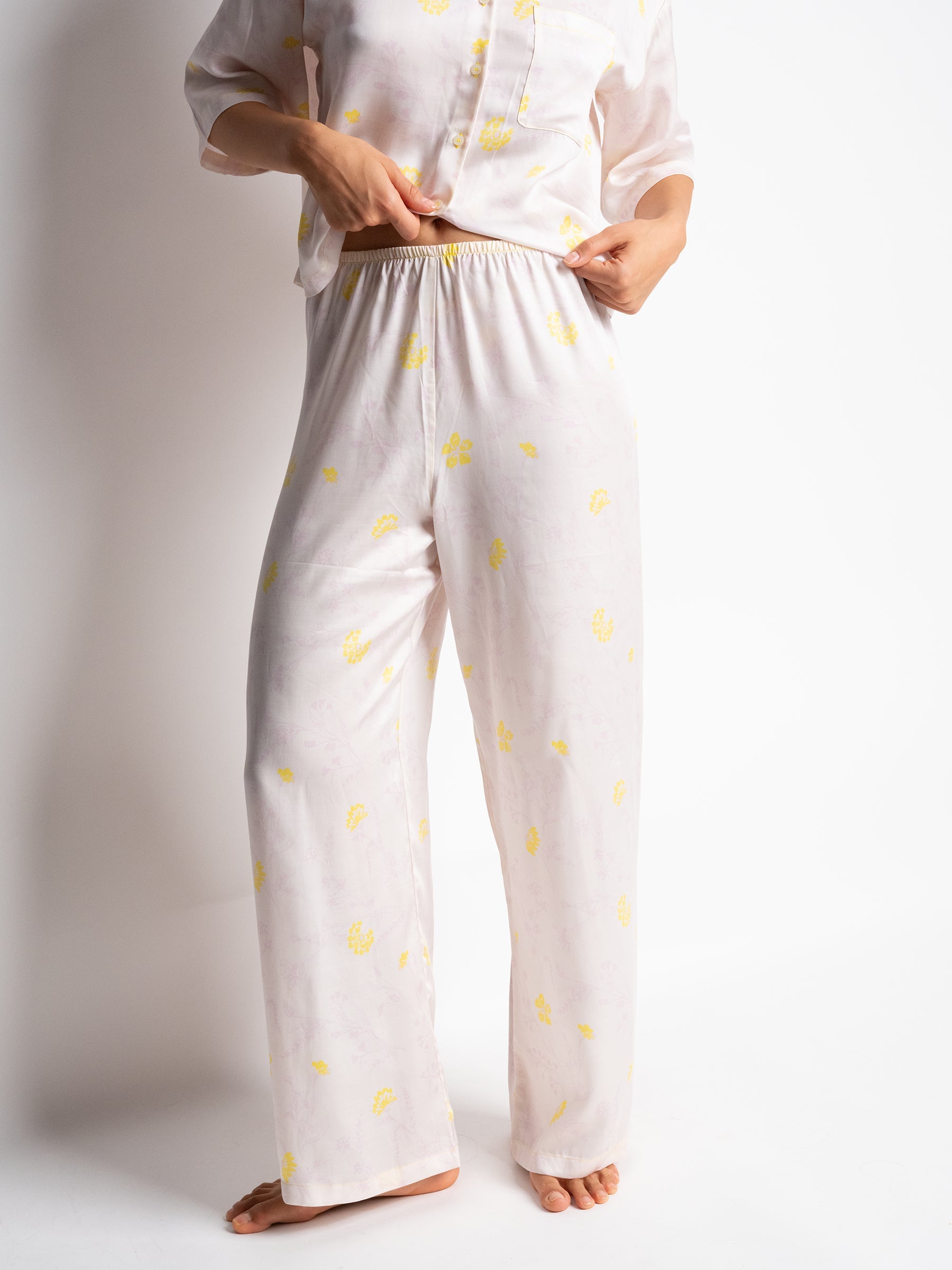 s/files/1/0855/3857/0537/files/0TH09_2456_S2.jpg?v=1766274372