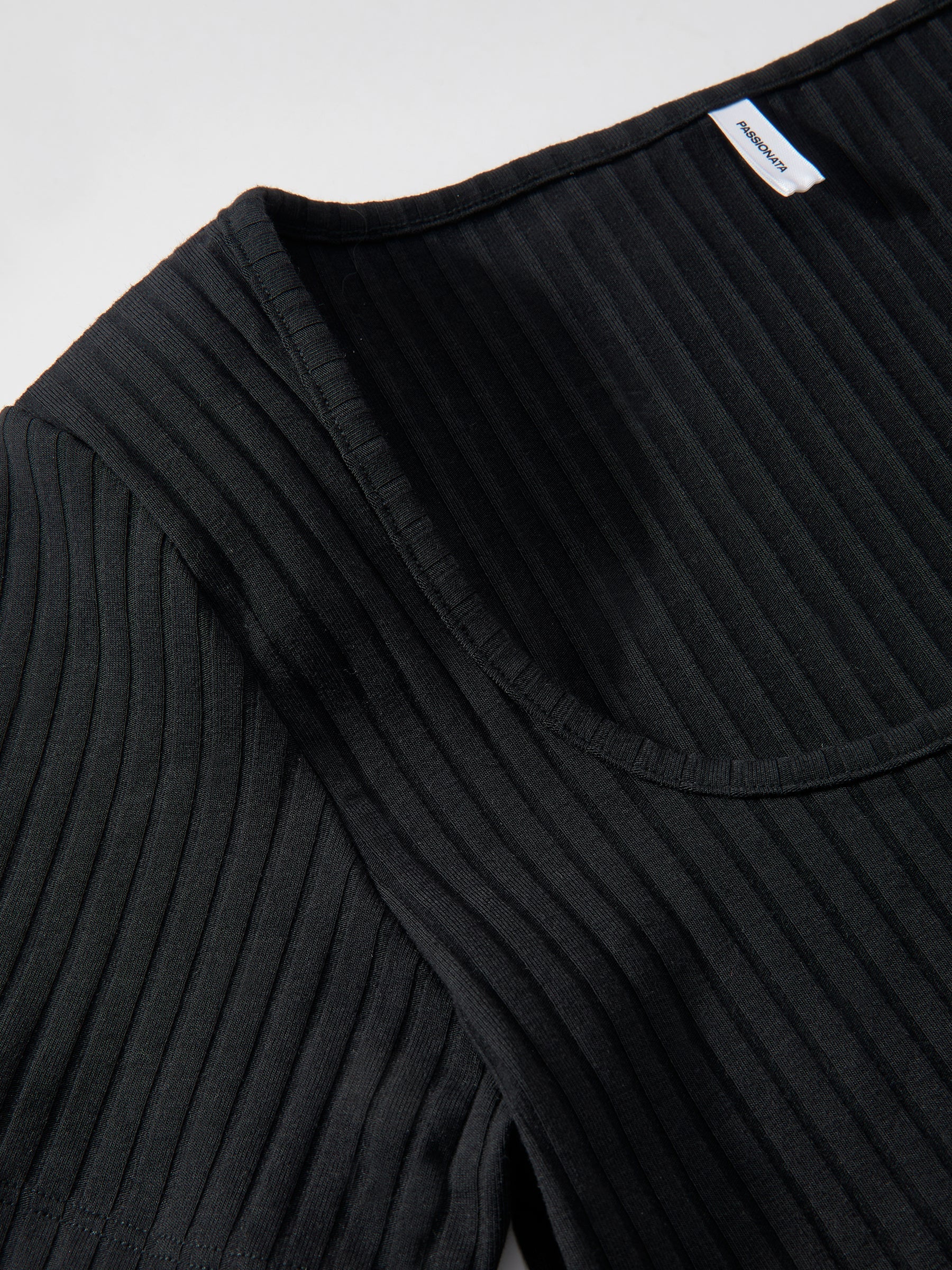 s/files/1/0855/3857/0537/files/0TH31_0007_S8.jpg?v=1767336242