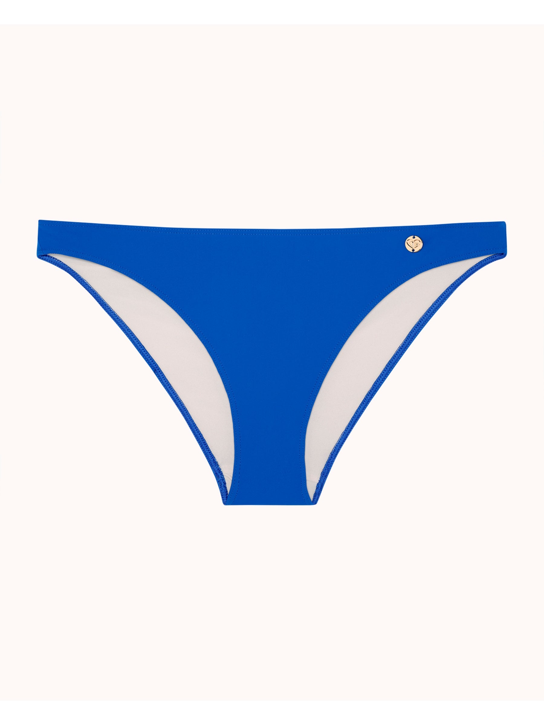 s/files/1/0855/3857/0537/files/0TS25_0502_S7.jpg?v=1766993181