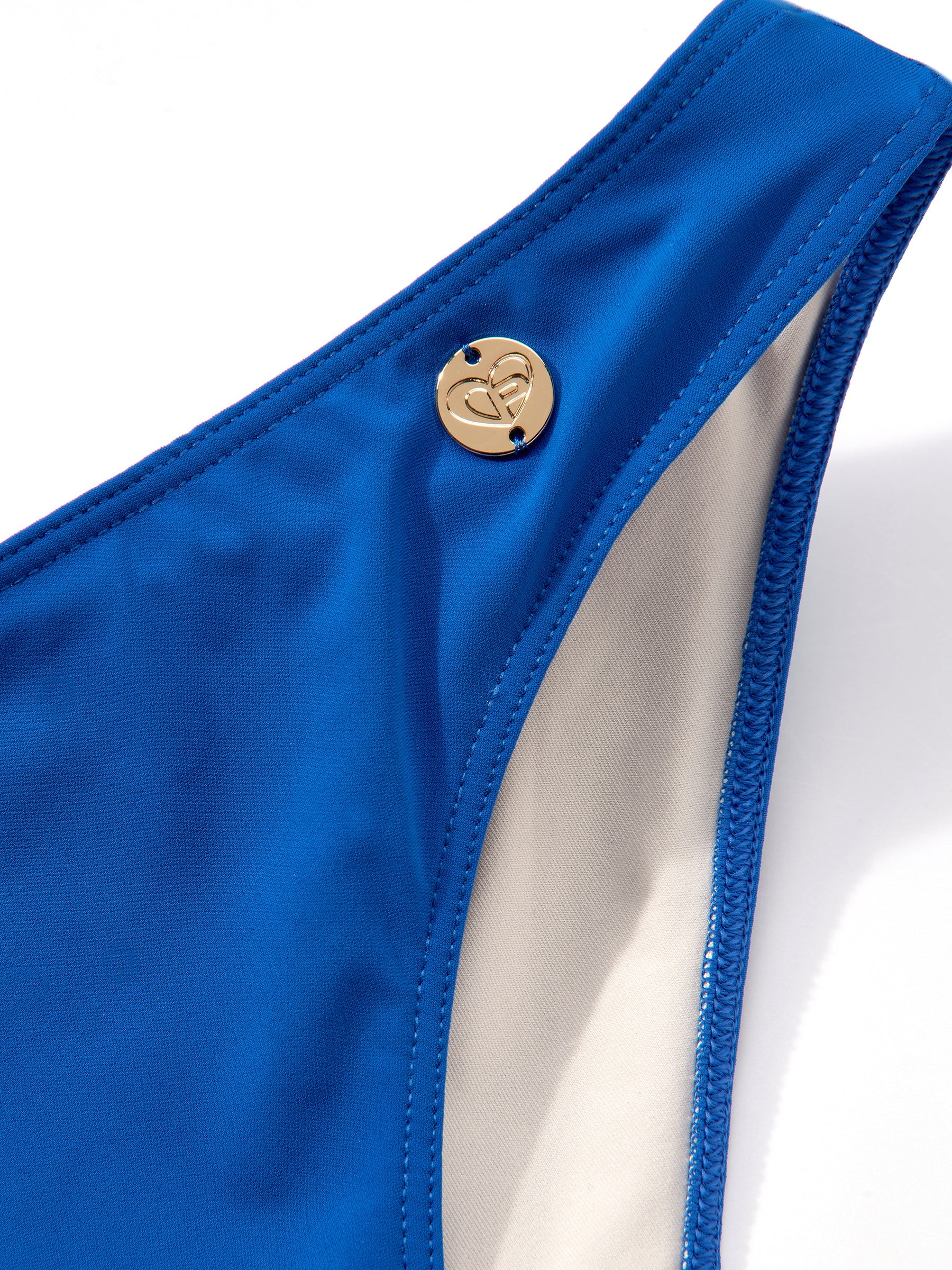 s/files/1/0855/3857/0537/files/0TS25_0502_S8.jpg?v=1766561540