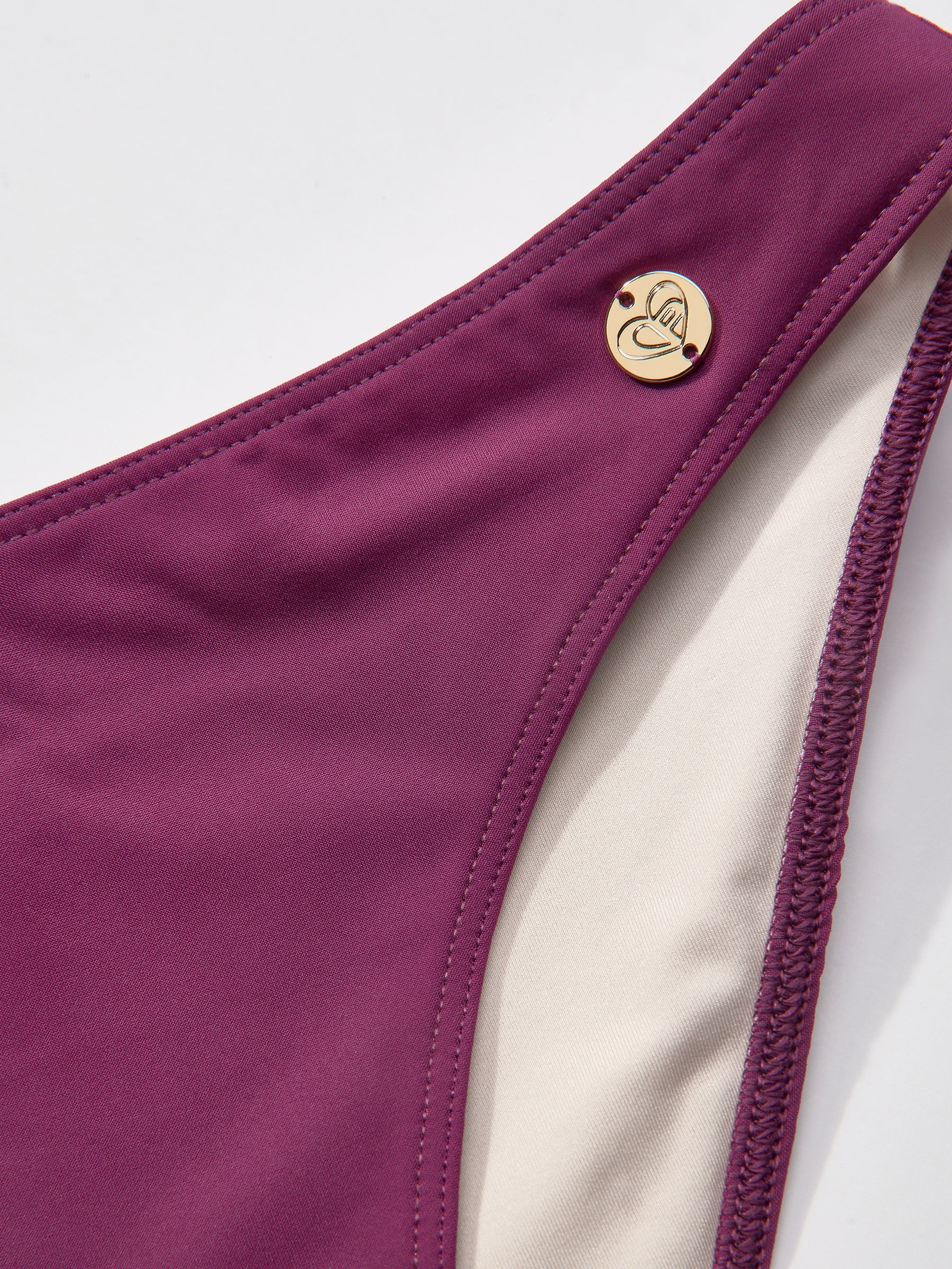 s/files/1/0855/3857/0537/files/0TS25_0764_P8.jpg?v=1777354655